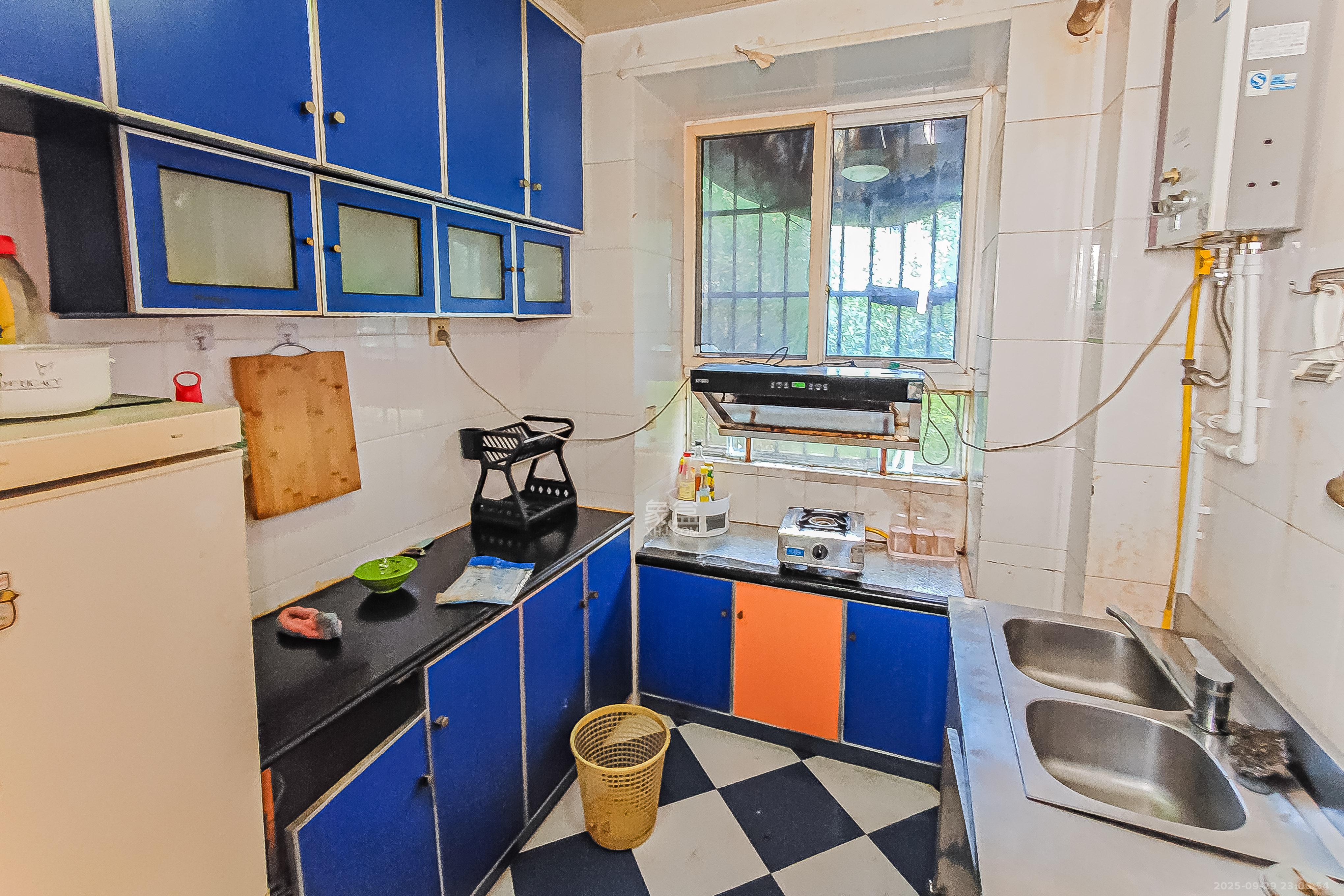 广厦新村  2室1厅1卫    35.0万厨房