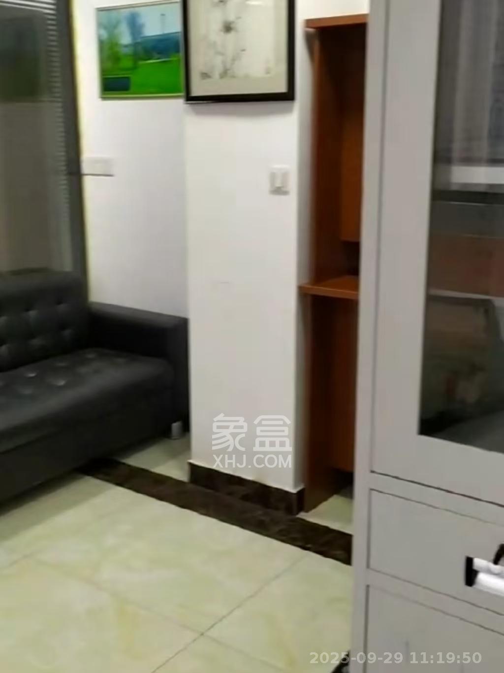 万坤图财富广场 2室1厅1卫 3400.0元/月 万坤图财富广场 2室1厅1卫 3400.0元/月室内图