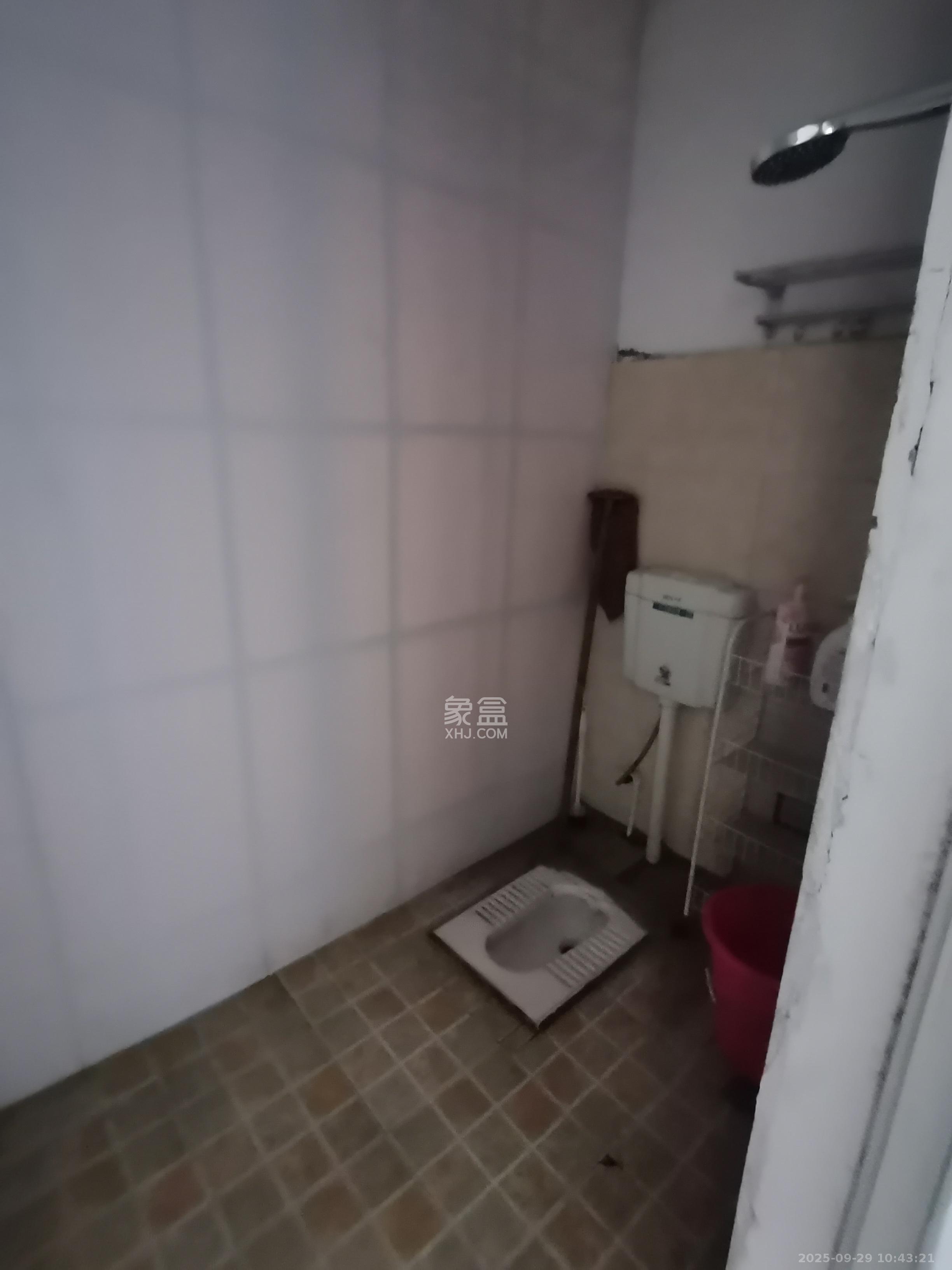 融科东南海  7室1厅1卫   3100.00元/月室内图