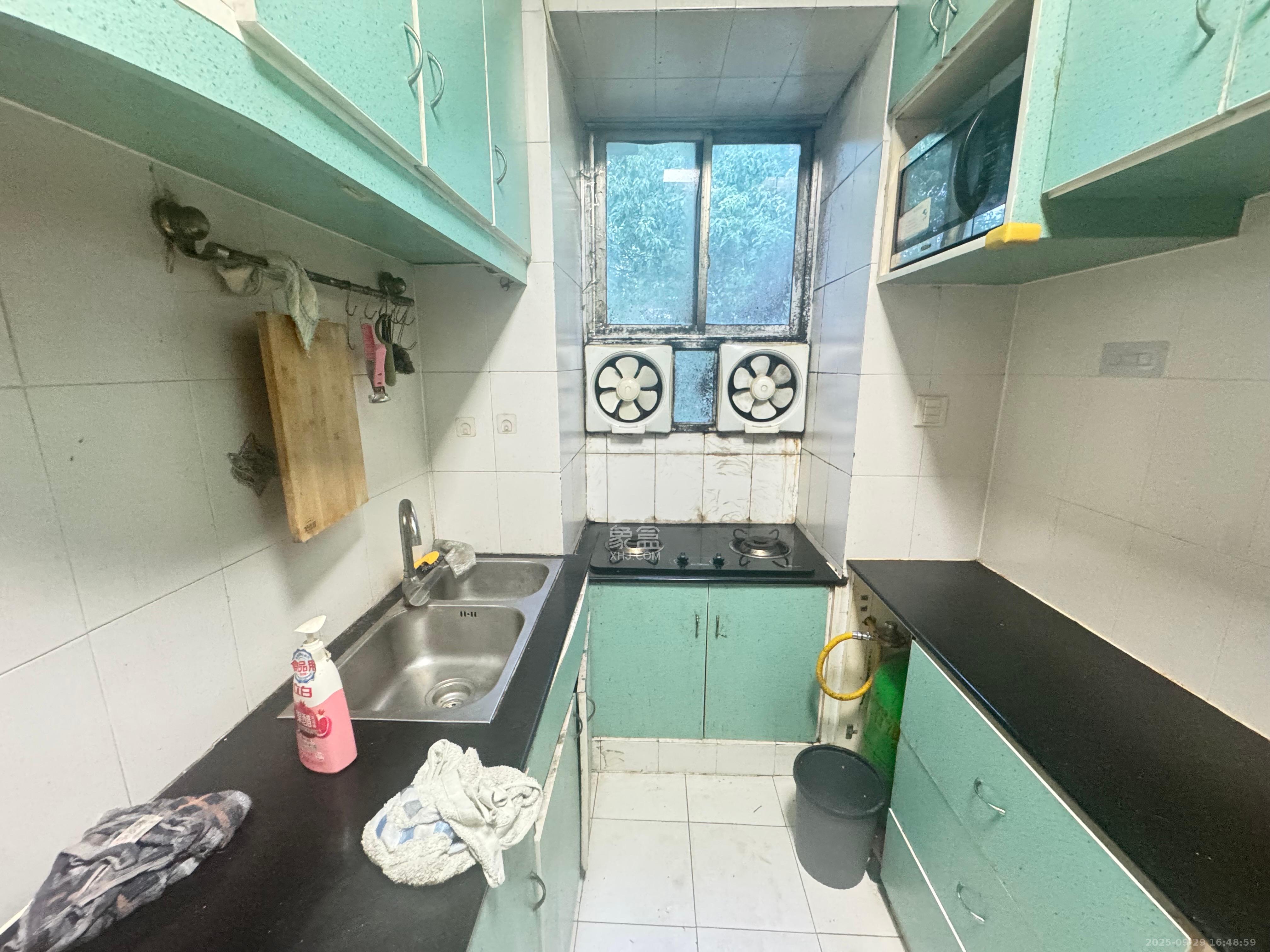 牛角塘社区  2室1厅1卫    1500.0元/月室内图