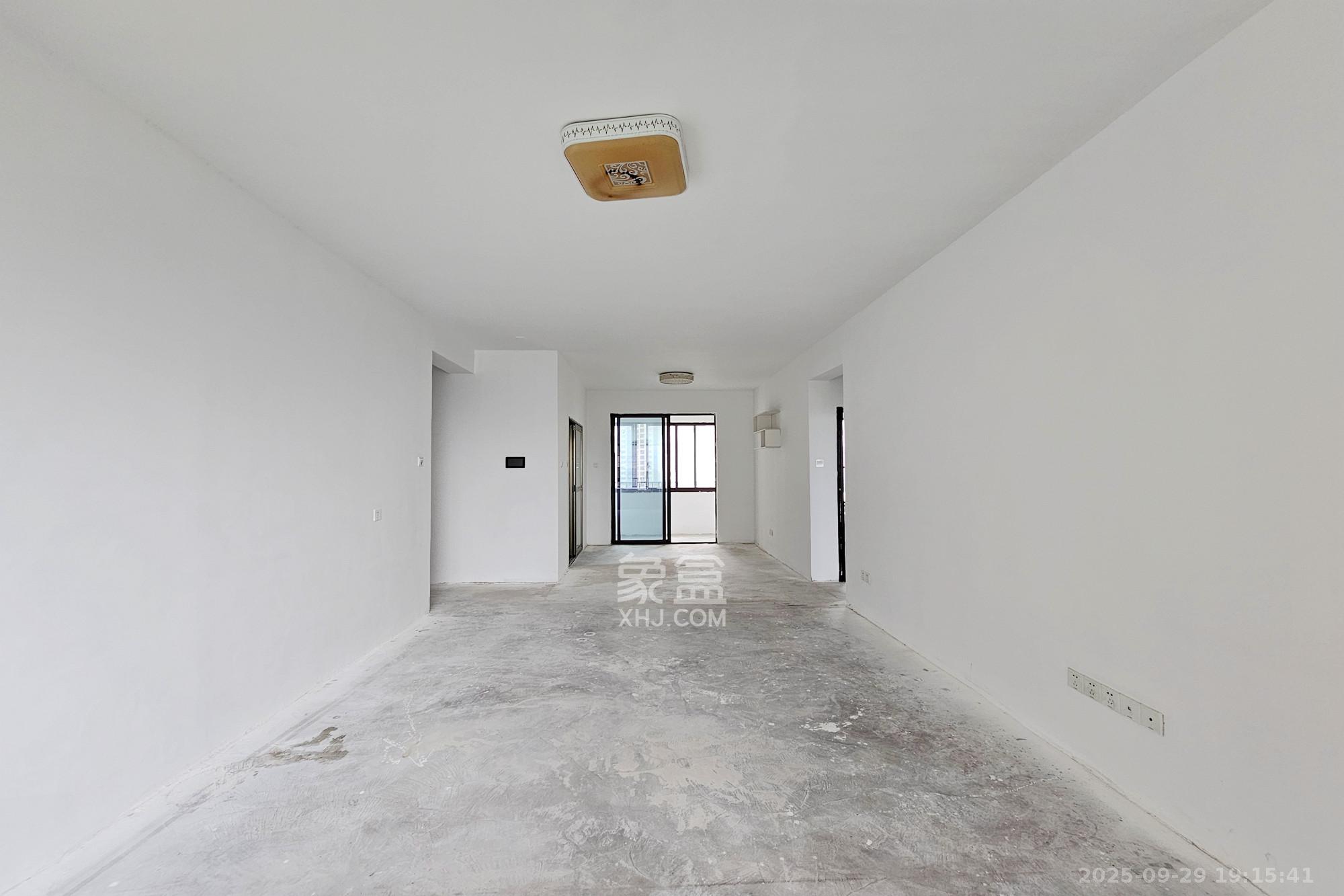 阳光城尚东湾青云苑  3室2厅2卫    88.6万 阳光城尚东湾青云苑  3室2厅2卫    88.6万