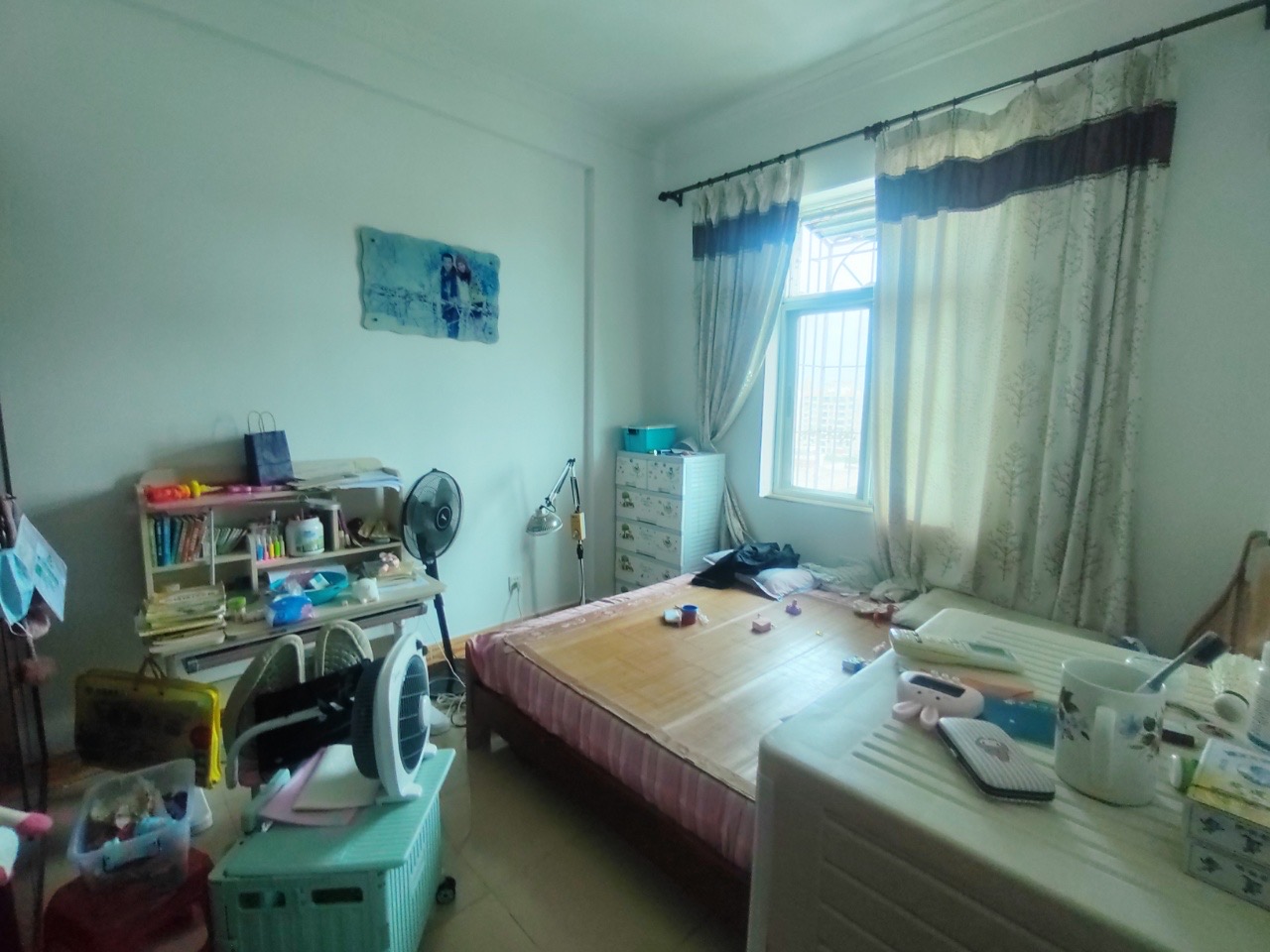 省侨办第二宿舍(海府路) 3室2厅1卫 88.0万 省侨办第二宿舍(海府路) 3室2厅1卫 88.0万客厅