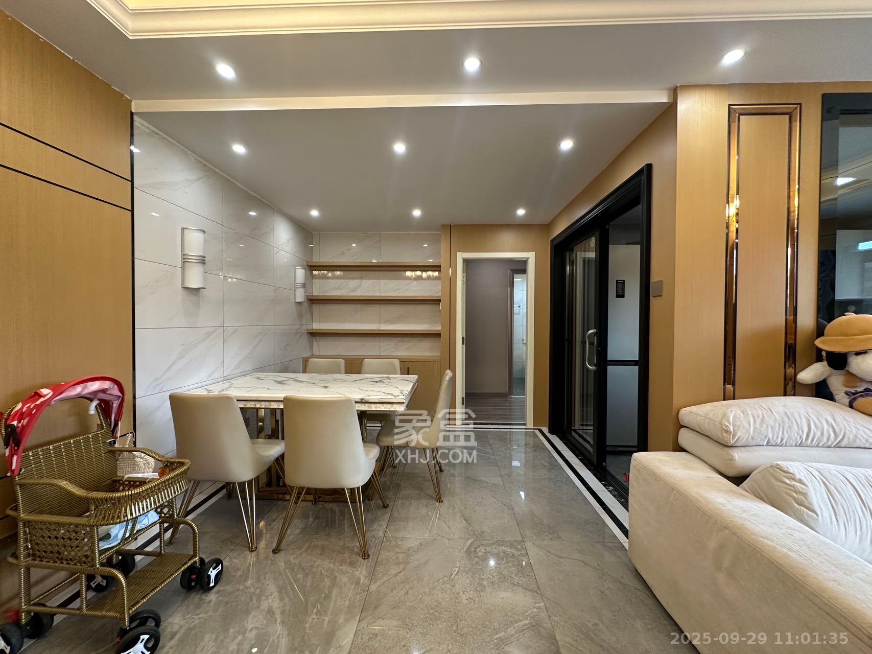 北辰定江洋 1室0厅0卫 6000.0元/月 北辰定江洋 1室0厅0卫 6000.0元/月室内图