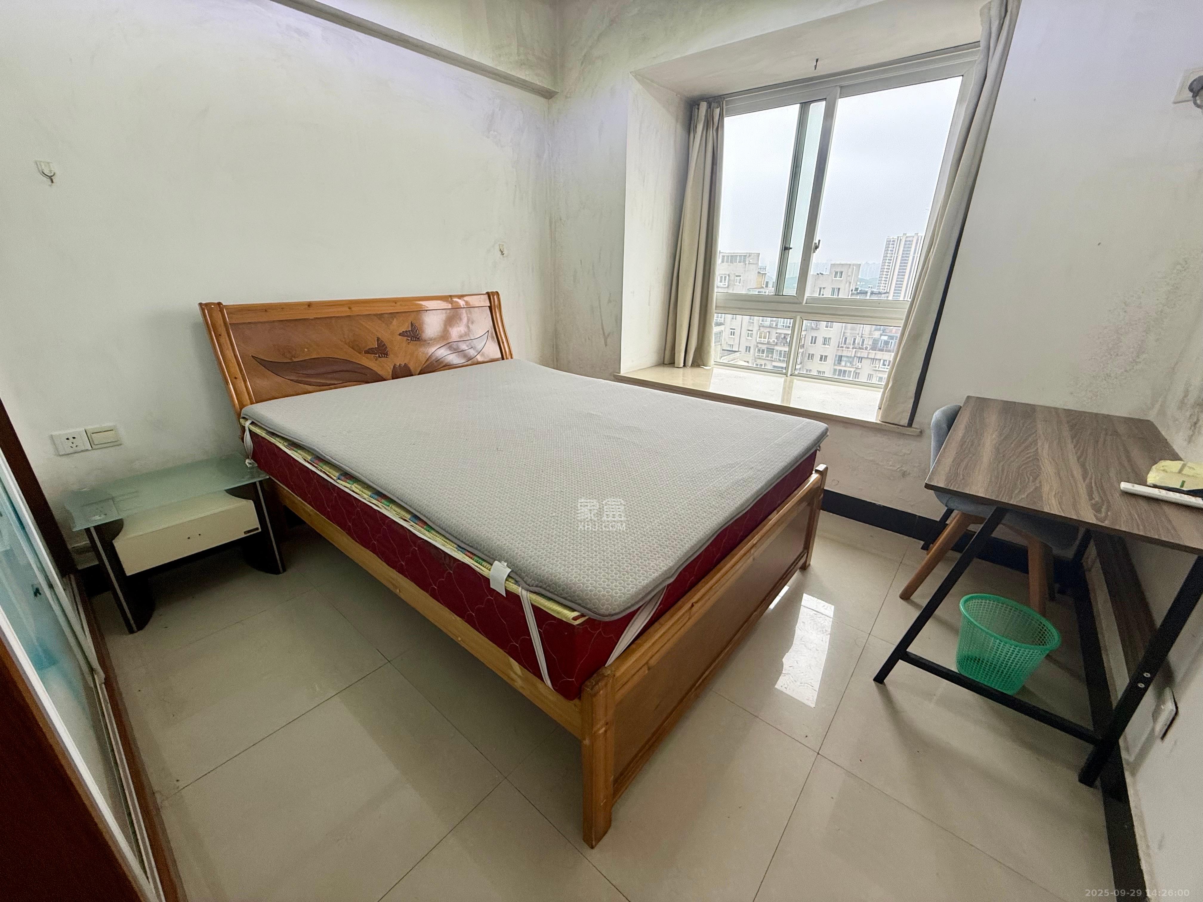 月湖兰庭  1室1厅1卫    1800.0元/月室内图