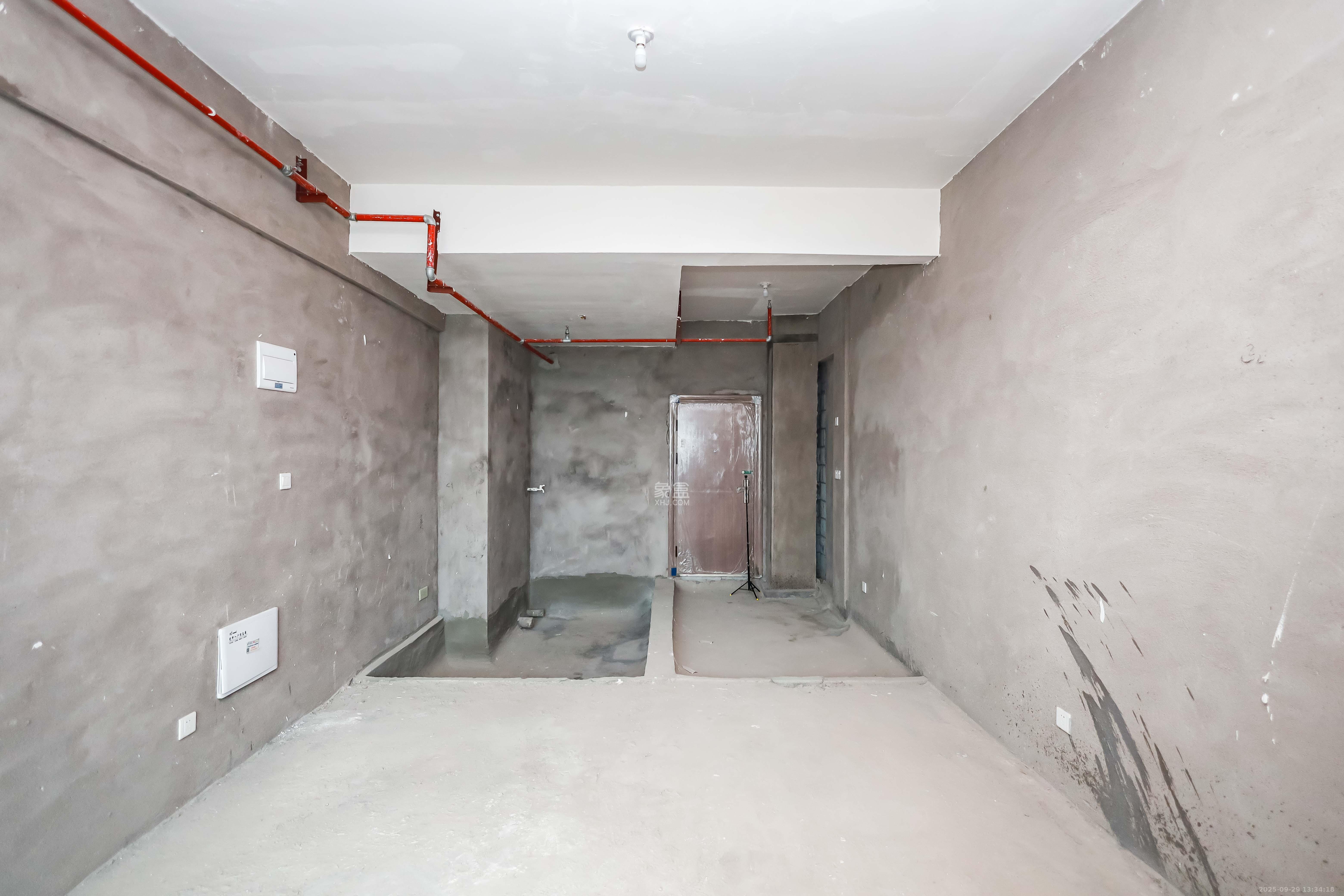 长房时代小镇 1室1厅1卫 19.8万 长房时代小镇 1室1厅1卫 19.8万卧室