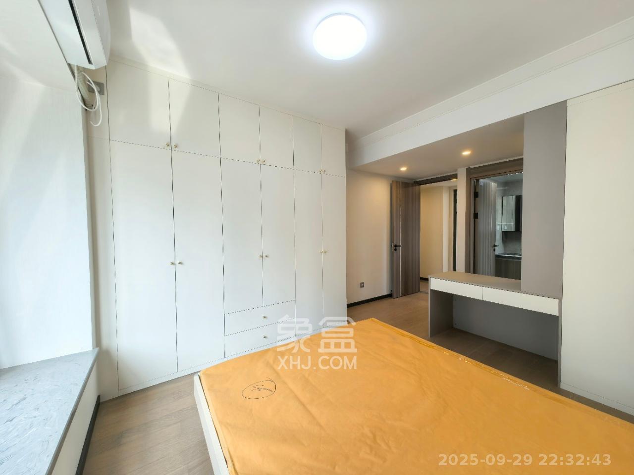 中海阅溪府  4室2厅2卫   3800.00元/月室内图