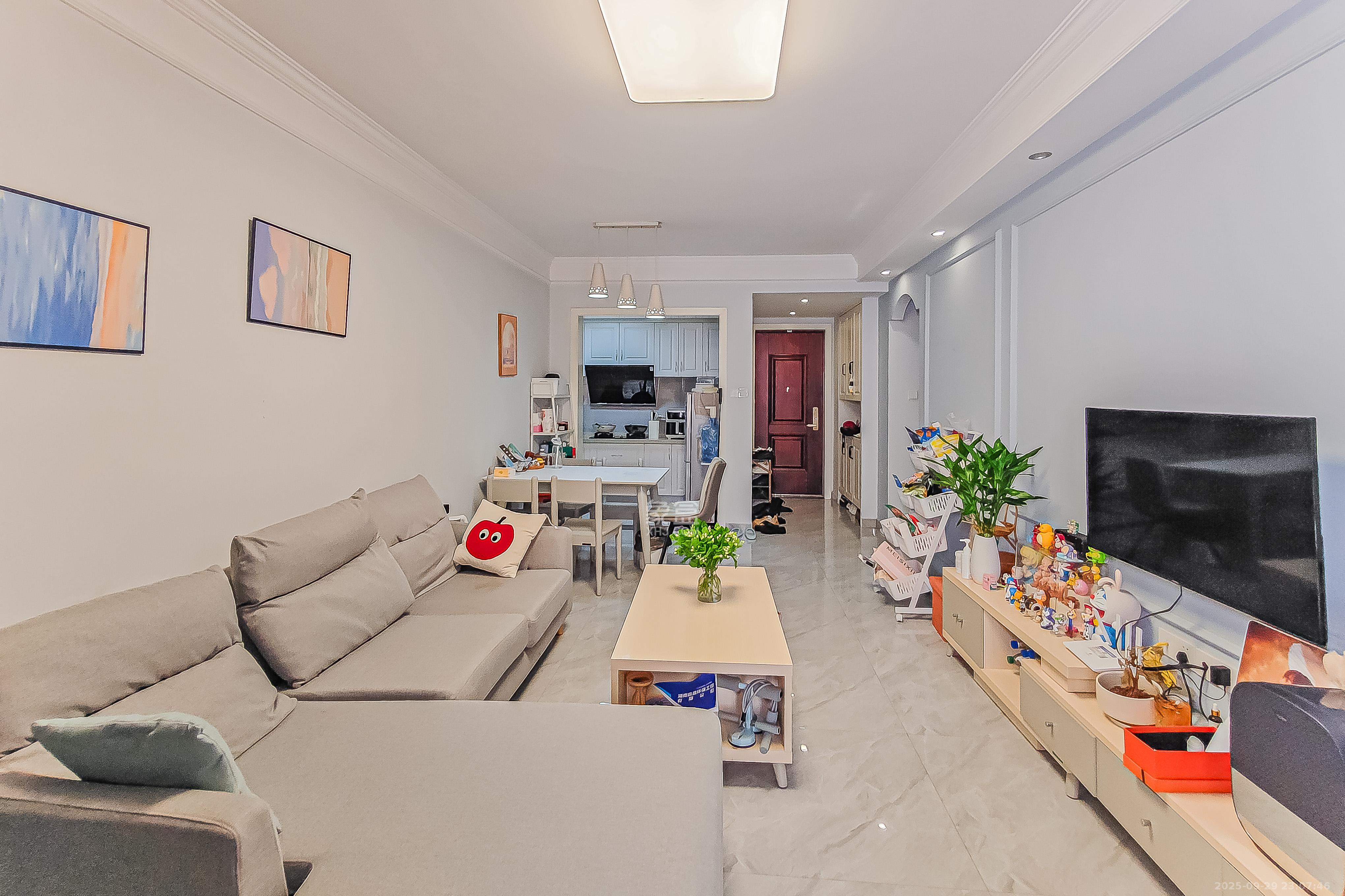 建发中央公园(建发美地) 3室2厅2卫 143.8万 建发中央公园(建发美地) 3室2厅2卫 143.8万客厅