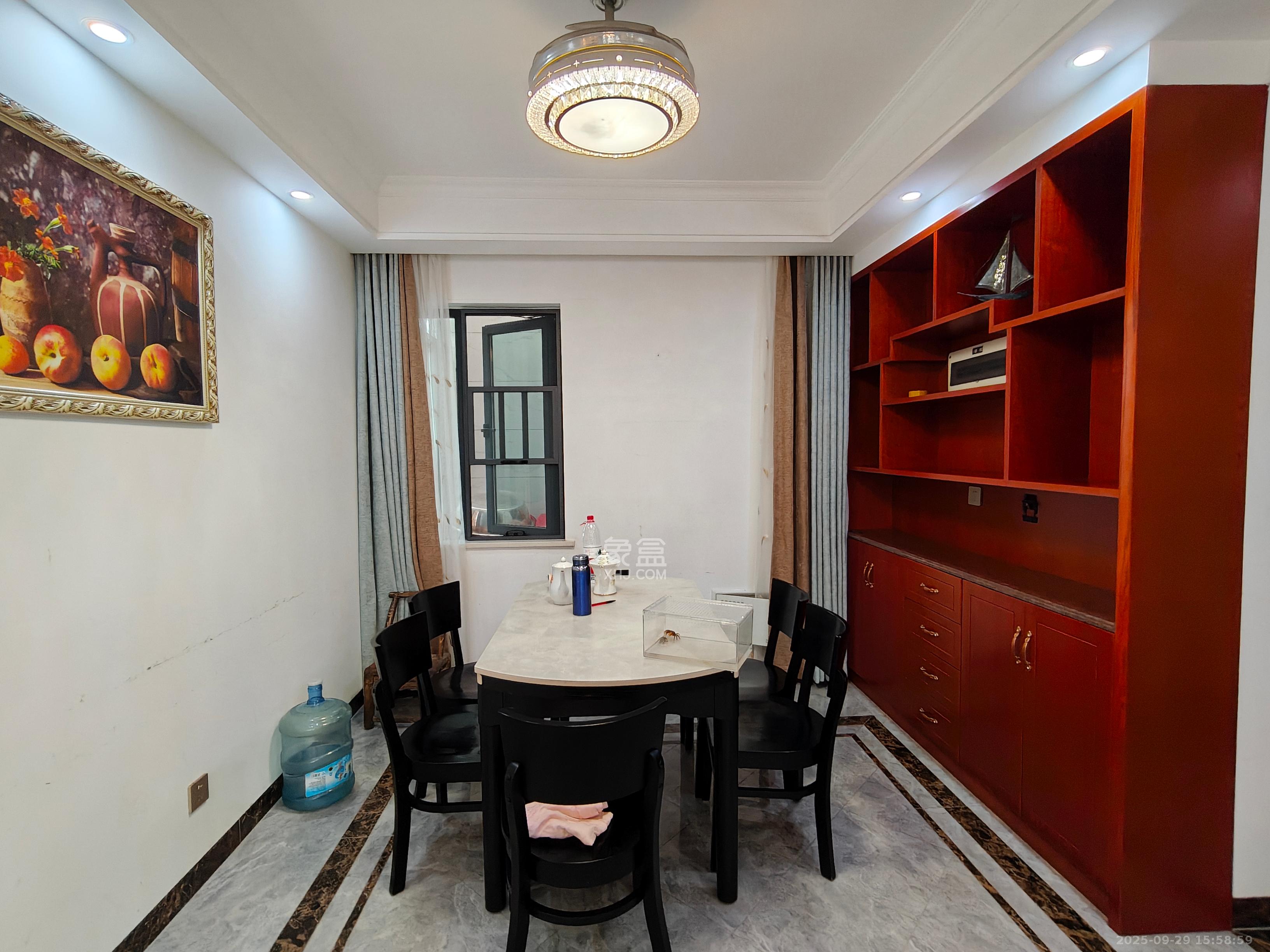 天悦和苑一期 3室2厅2卫 2500.0元/月 天悦和苑一期 3室2厅2卫 2500.0元/月室内图