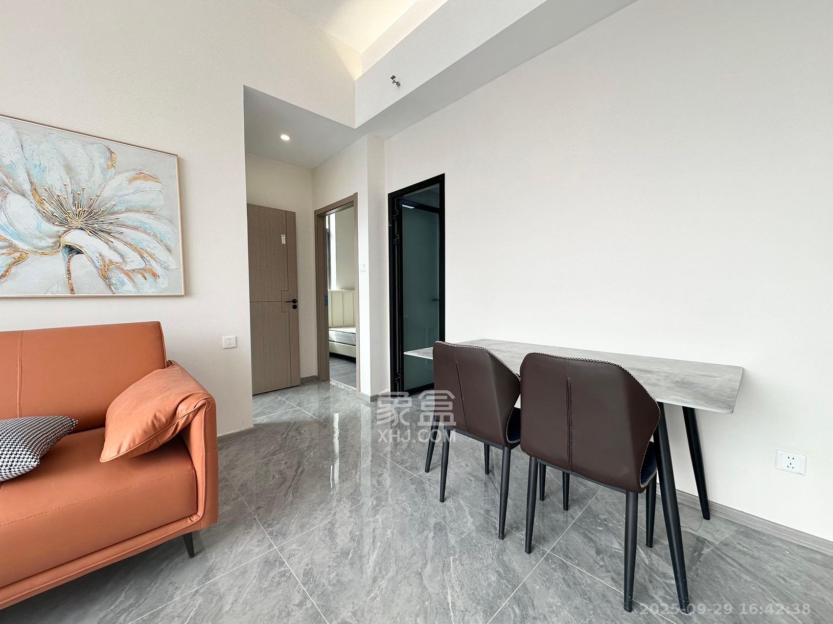 诺德滨江逸园(中铁逸园) 1室1厅1卫 2800.0元/月 诺德滨江逸园(中铁逸园) 1室1厅1卫 2800.0元/月室内图