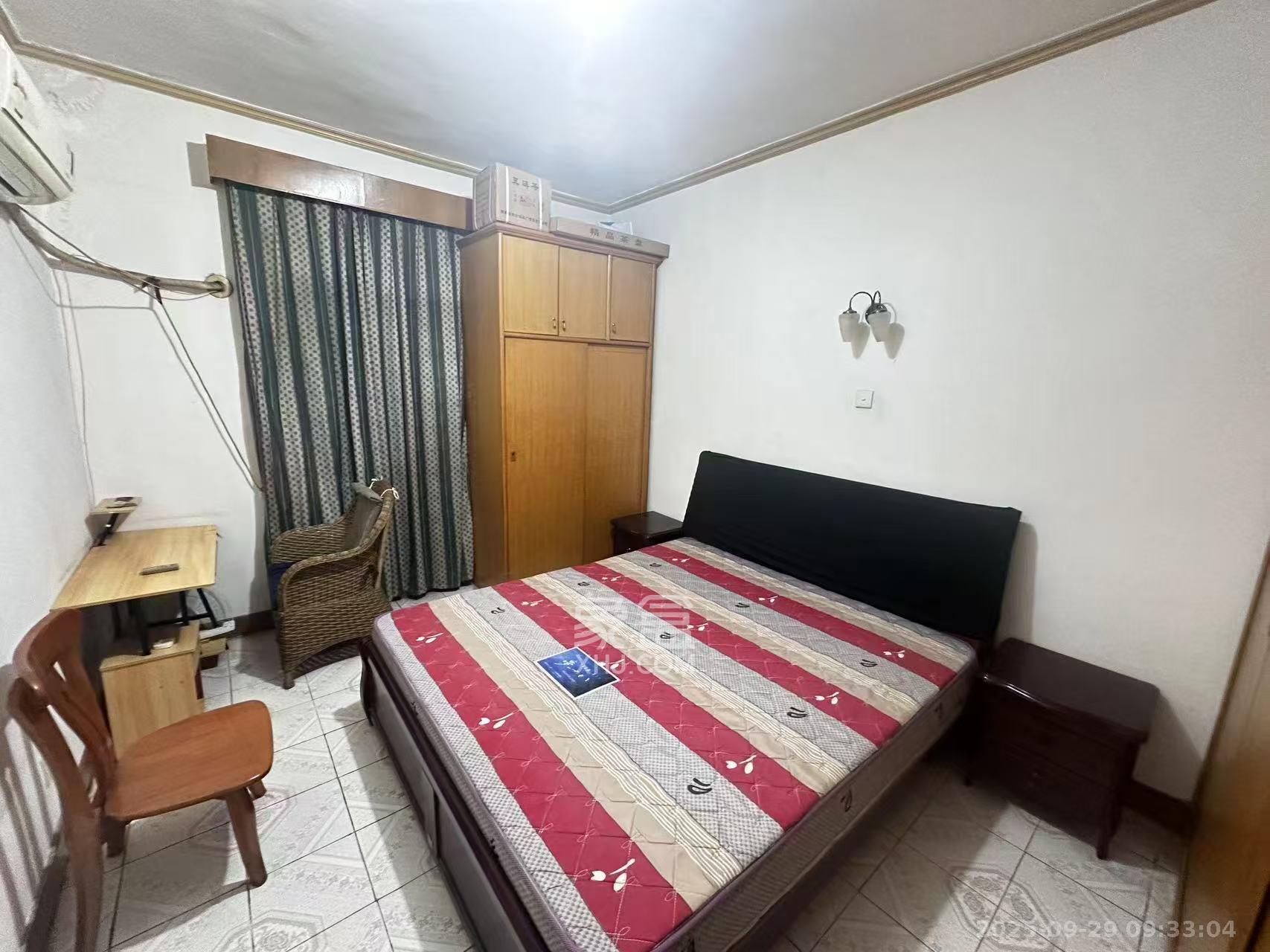 向韶村 1室1厅1卫 1400.0元/月 向韶村 1室1厅1卫 1400.0元/月室内图