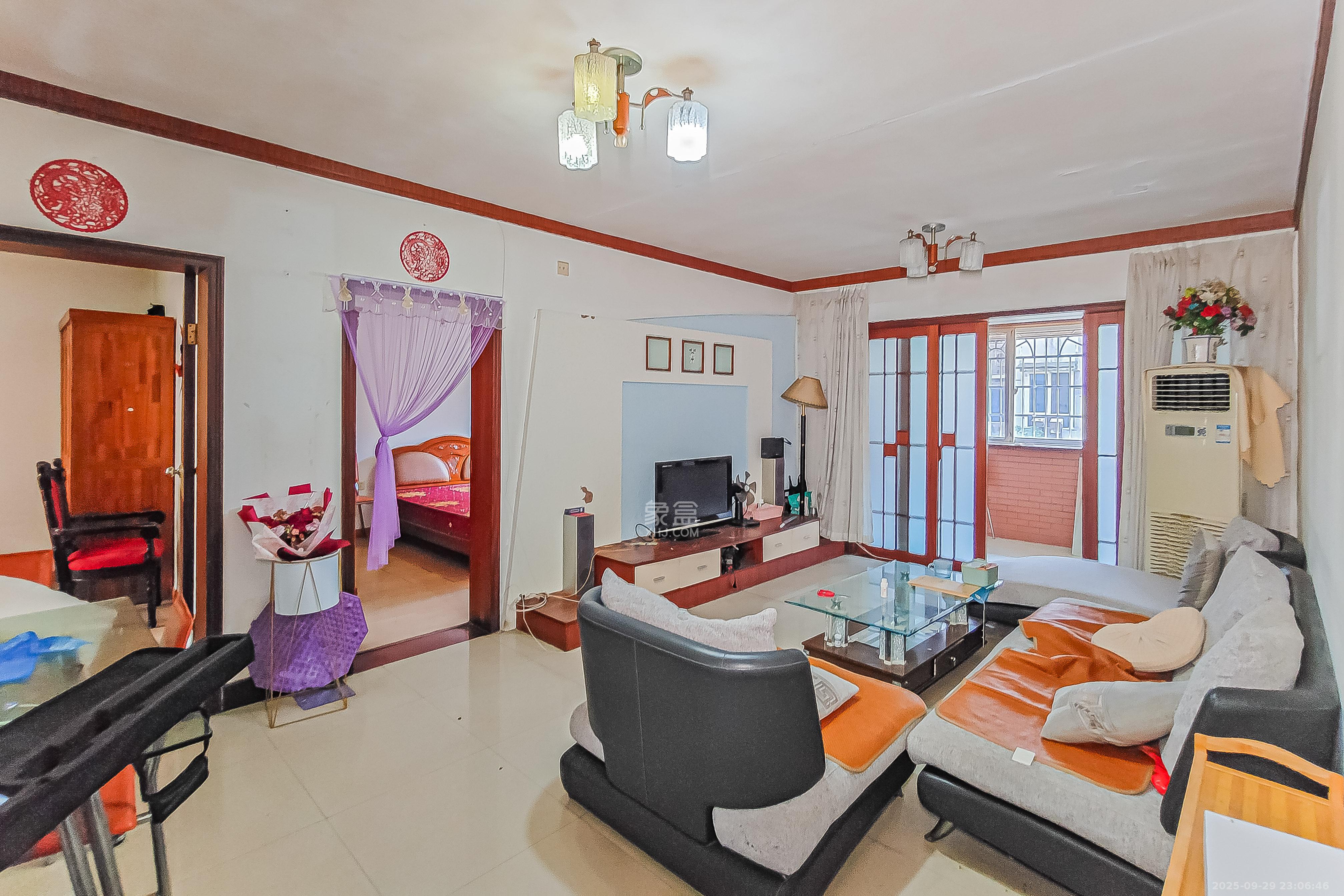 广厦新村 2室1厅1卫 35.0万 广厦新村 2室1厅1卫 35.0万客厅