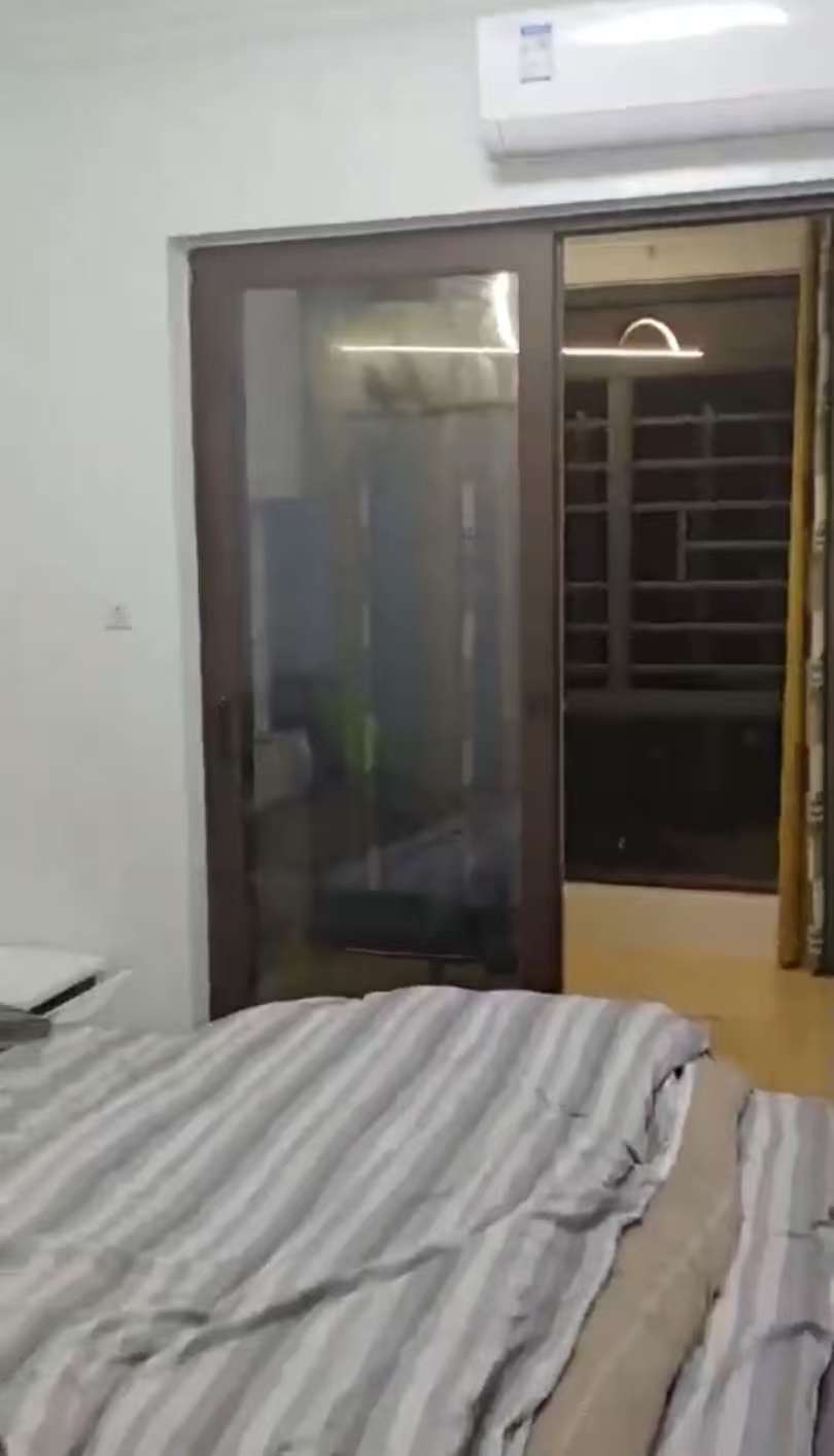 碧桂园豪园  3室1厅2卫    2000.0元/月室内图