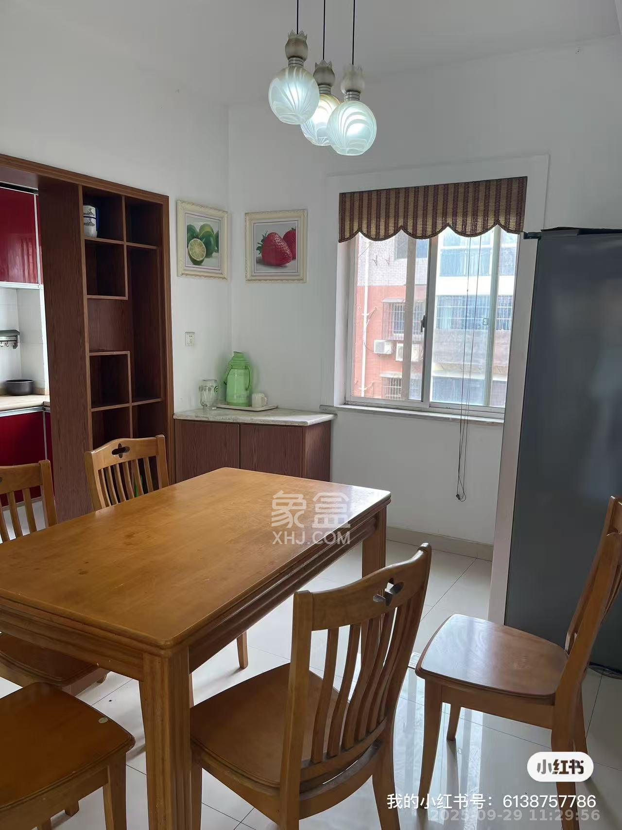 四季星城  3室2厅2卫    1650.0元/月室内图