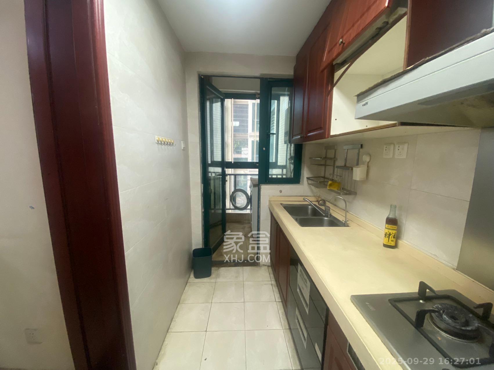 恒大雅苑  2室2厅1卫    2300.0元/月室内图