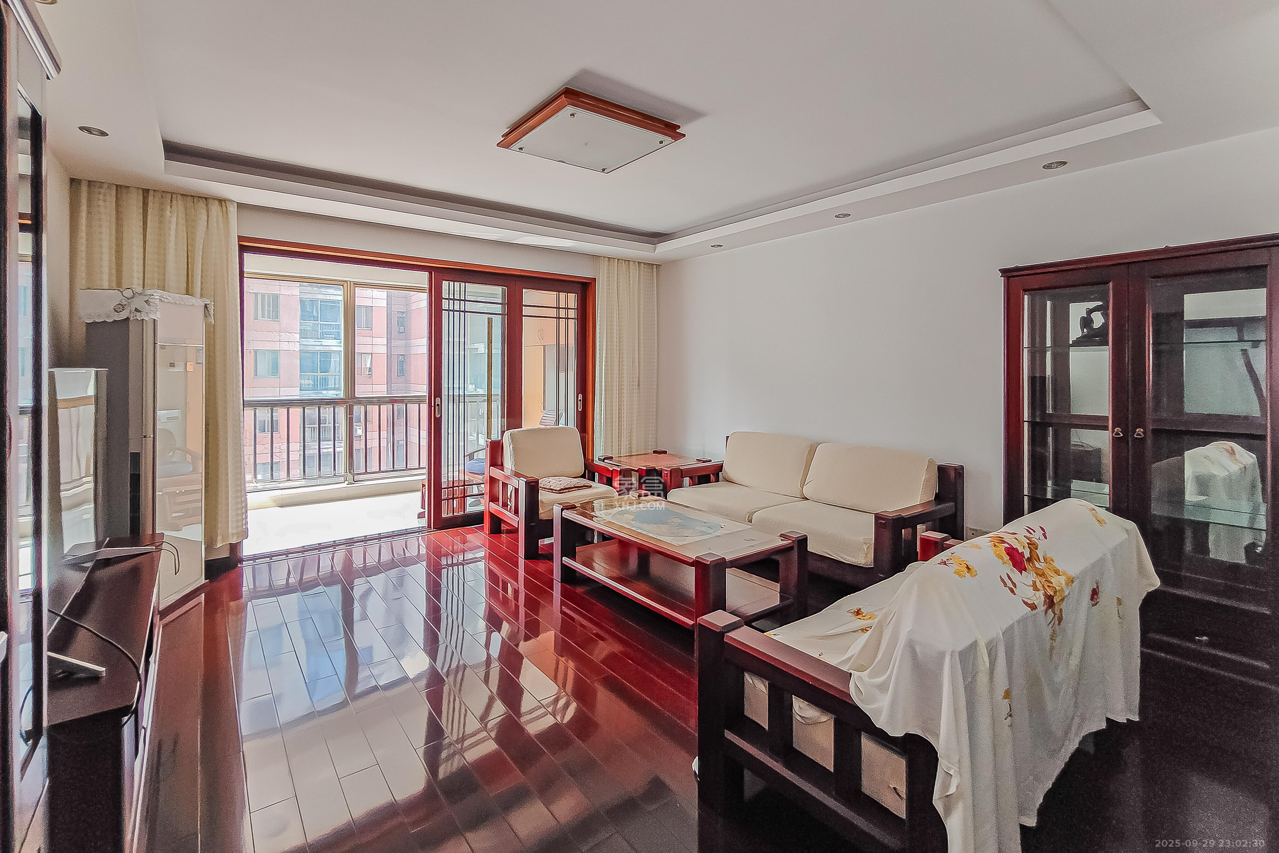 中天枫景园  3室2厅2卫    400.0万 中天枫景园  3室2厅2卫    400.0万