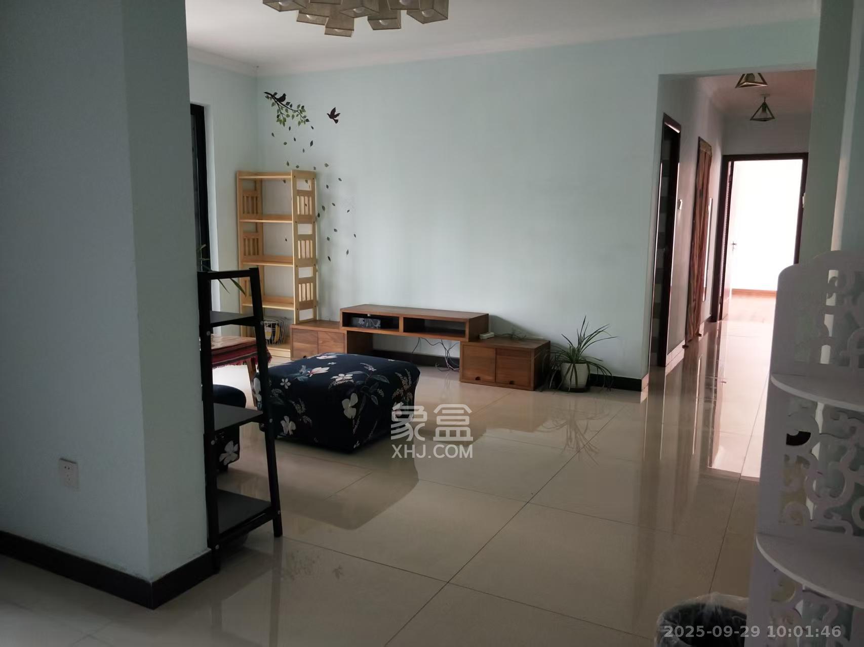 阿普阿布 3室2厅2卫 2600.0元/月 阿普阿布 3室2厅2卫 2600.0元/月室内图