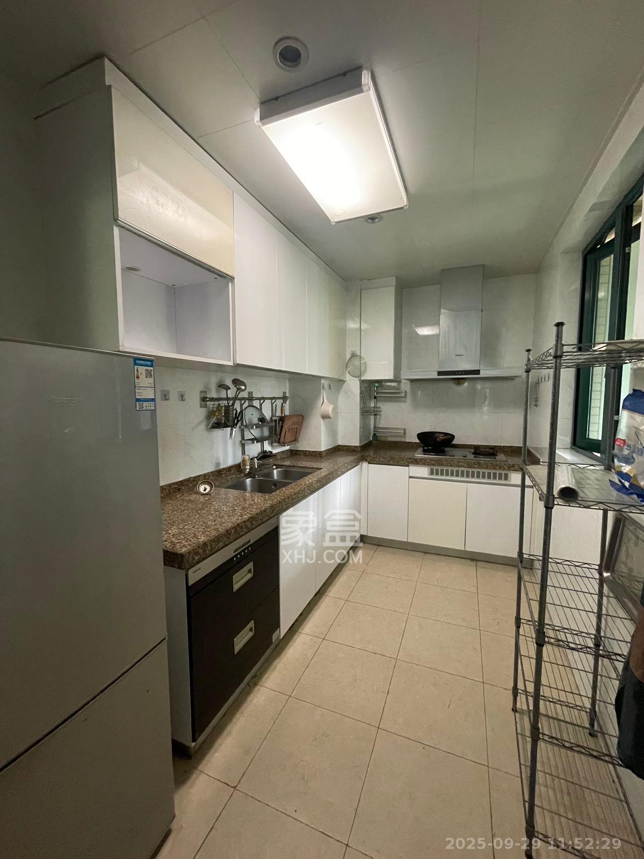 恒大雅苑 1室2厅1卫 2500.0元/月 恒大雅苑 1室2厅1卫 2500.0元/月室内图