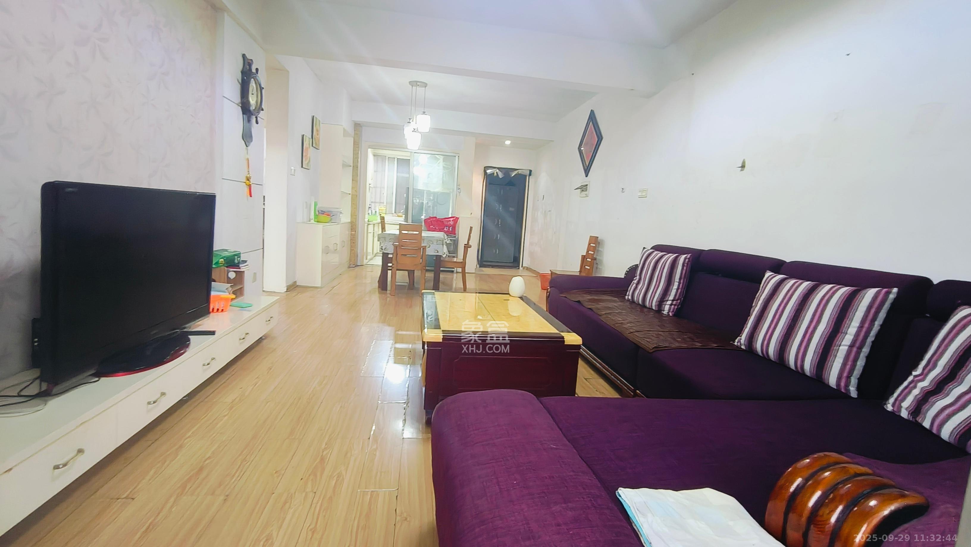 湘楚家园 2室2厅1卫 1300.0元/月 湘楚家园 2室2厅1卫 1300.0元/月室内图