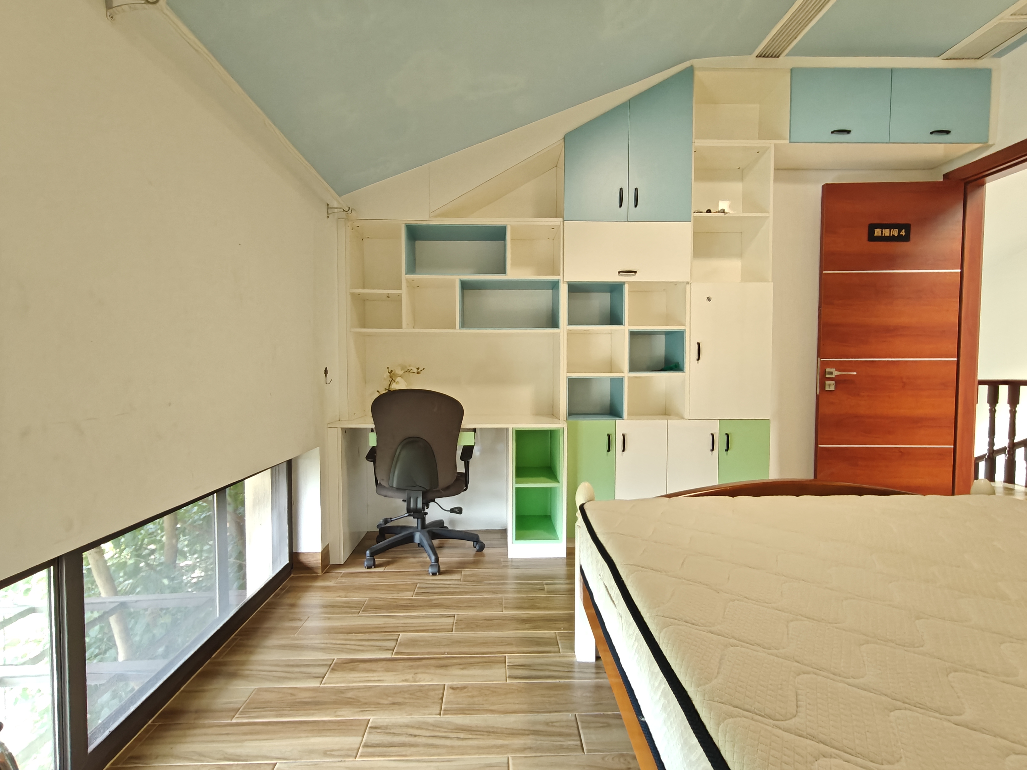 恒大海口文化旅游城 8室3厅6卫 15000.0元/月 恒大海口文化旅游城 8室3厅6卫 15000.0元/月室内图