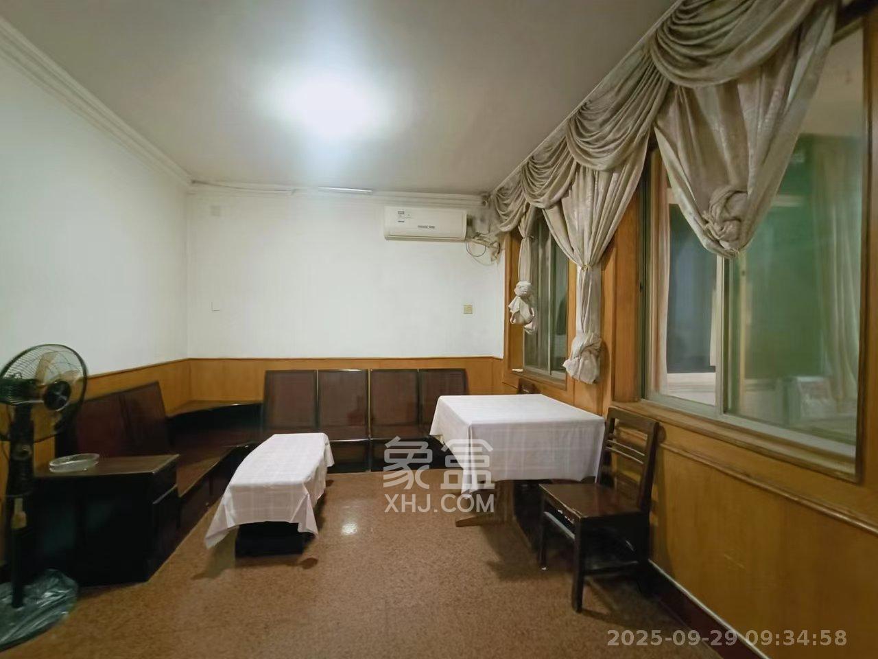 向韶村  2室1厅1卫   1900.00元/月室内图1