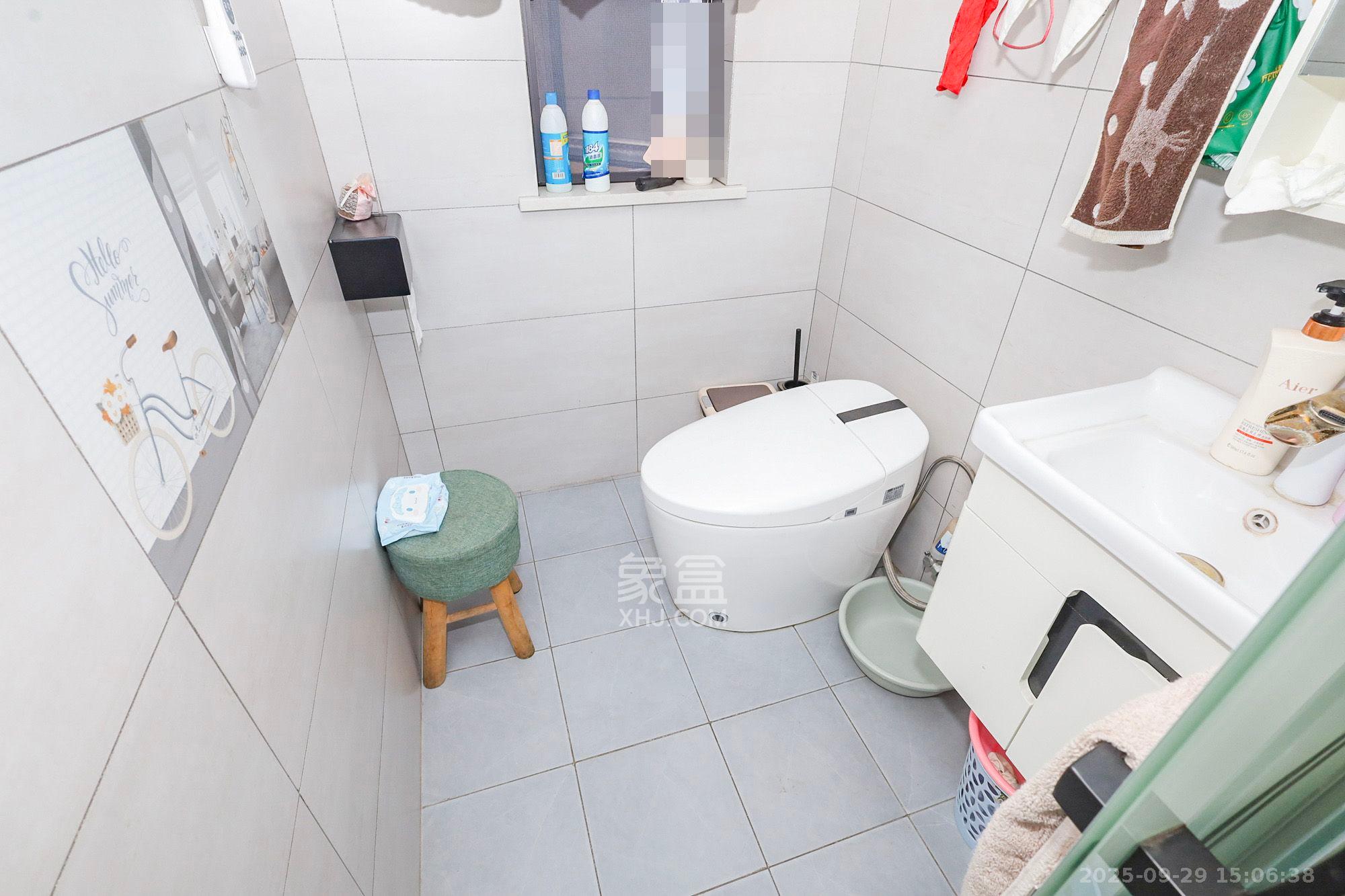 中铁西江悦一期  3室2厅2卫    3000.0元/月室内图