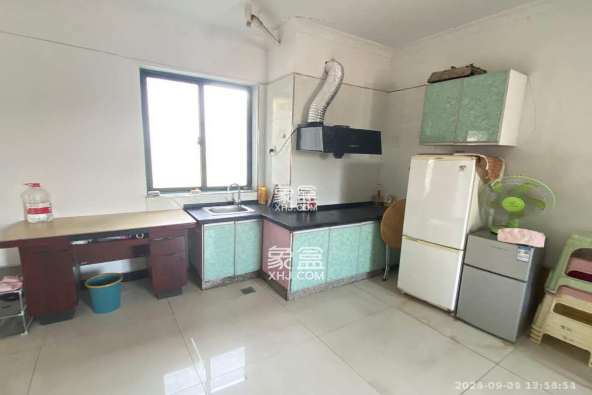 华天LOHO小镇 1室1厅1卫 1100.0元/月 华天LOHO小镇 1室1厅1卫 1100.0元/月室内图