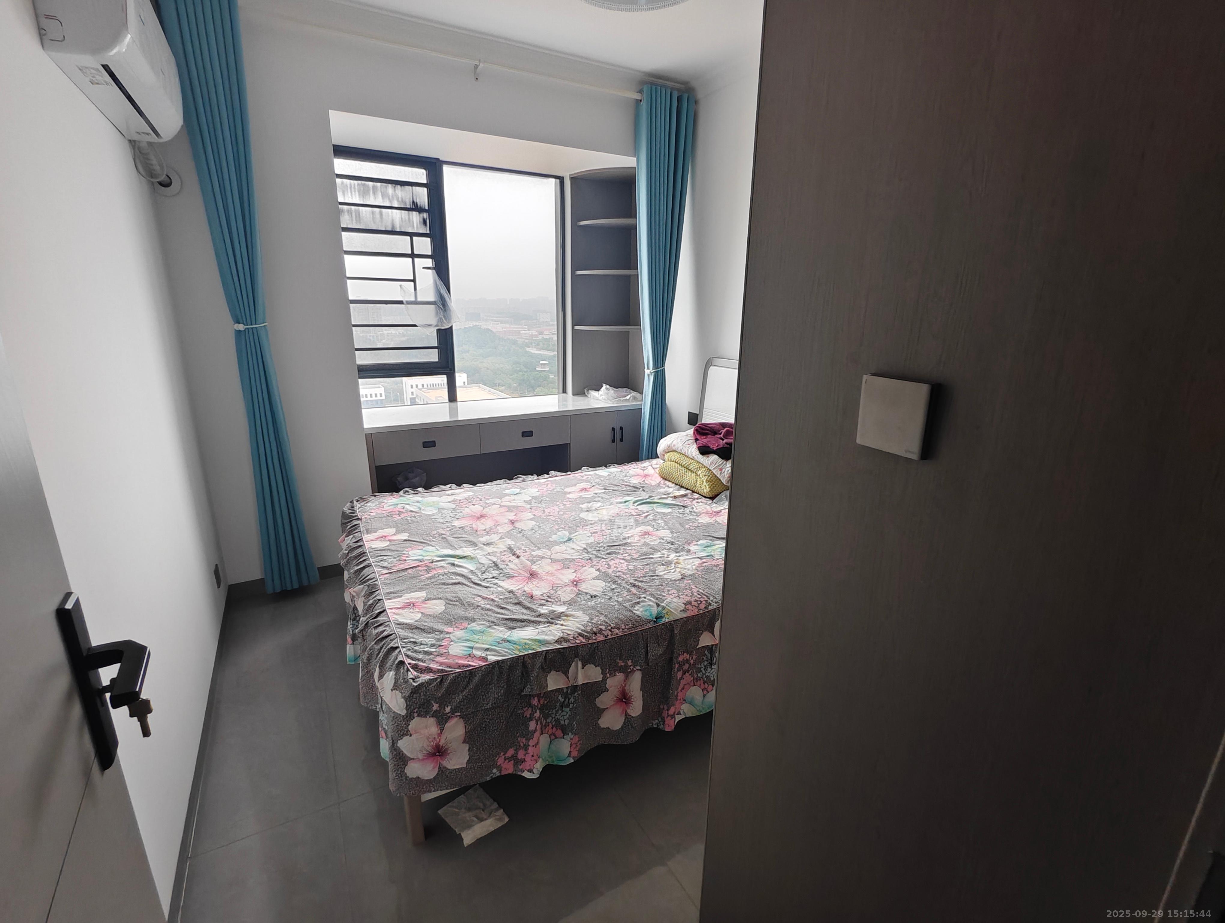 真人桥家园二期 3室2厅2卫 2400.0元/月 真人桥家园二期 3室2厅2卫 2400.0元/月室内图