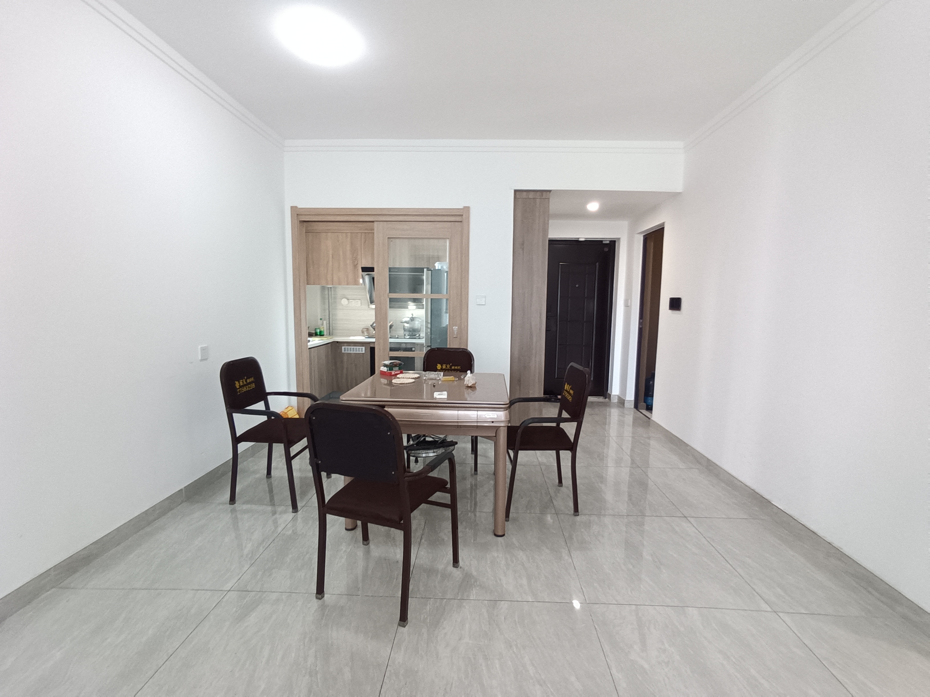 美的翰城  4室2厅2卫    102.0万室内图