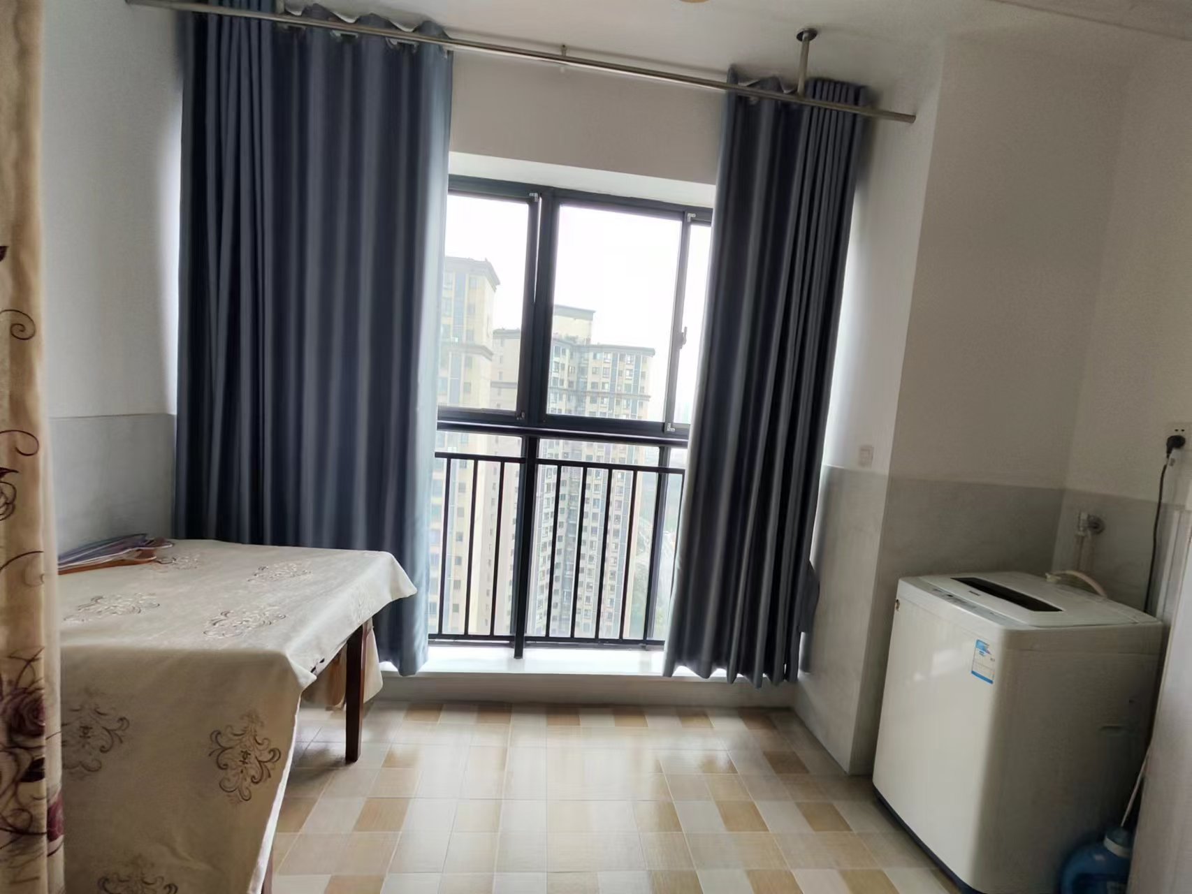 中建御山和苑 3室2厅1卫 63.0万 中建御山和苑 3室2厅1卫 63.0万室内图