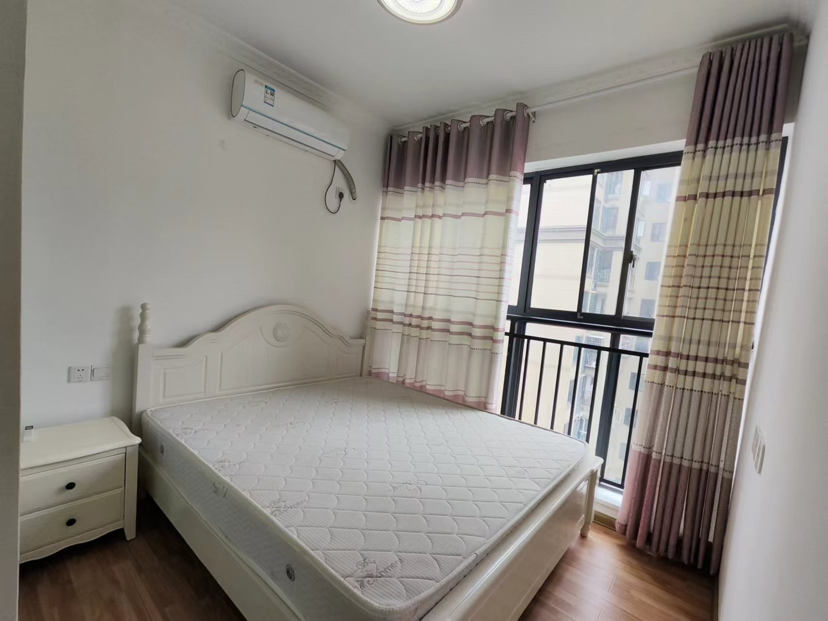 中建御山和苑 3室2厅1卫 63.0万 中建御山和苑 3室2厅1卫 63.0万室内图