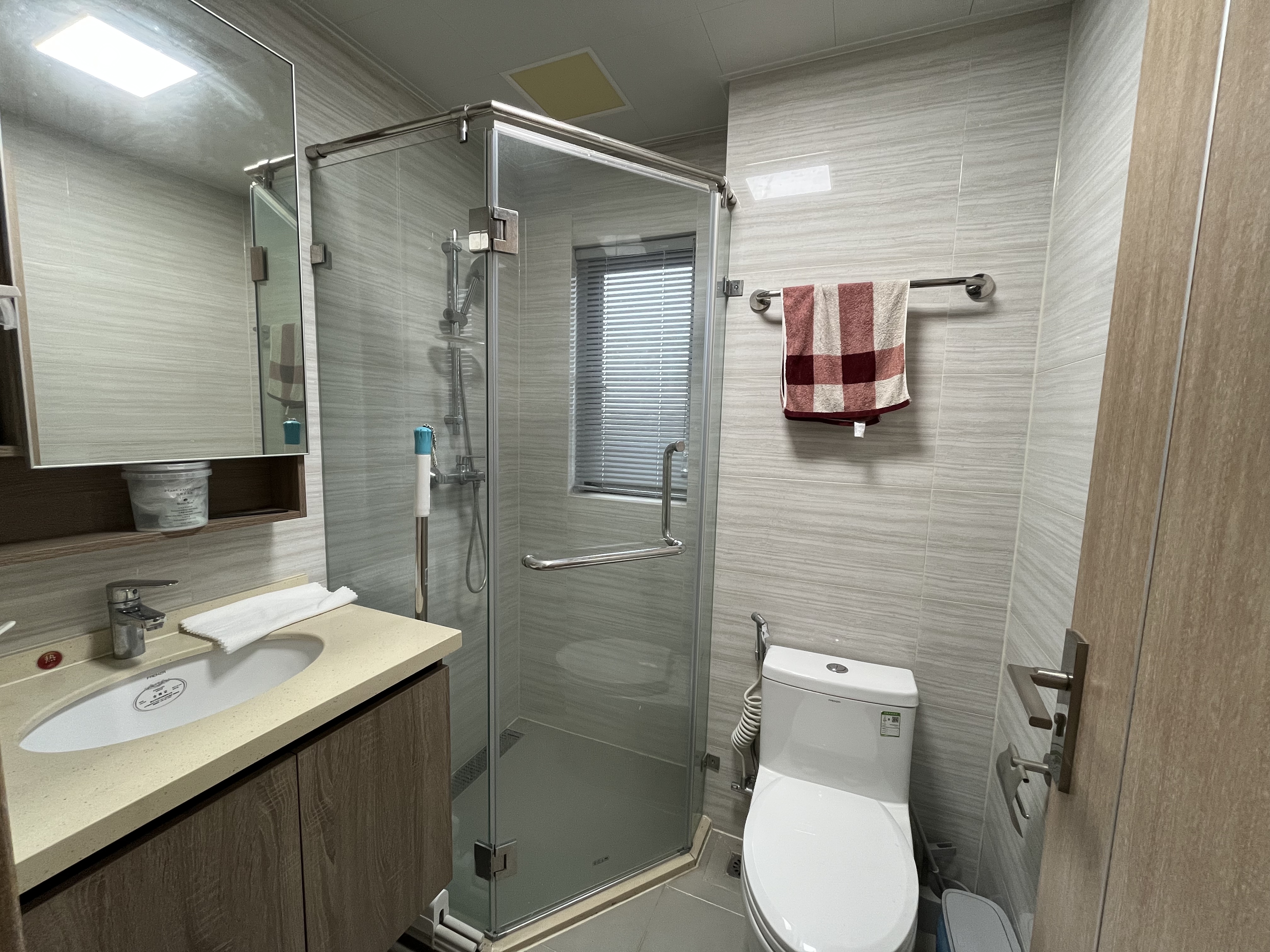 蓝溪谷 4室2厅2卫 89.8万 蓝溪谷 4室2厅2卫 89.8万室内图