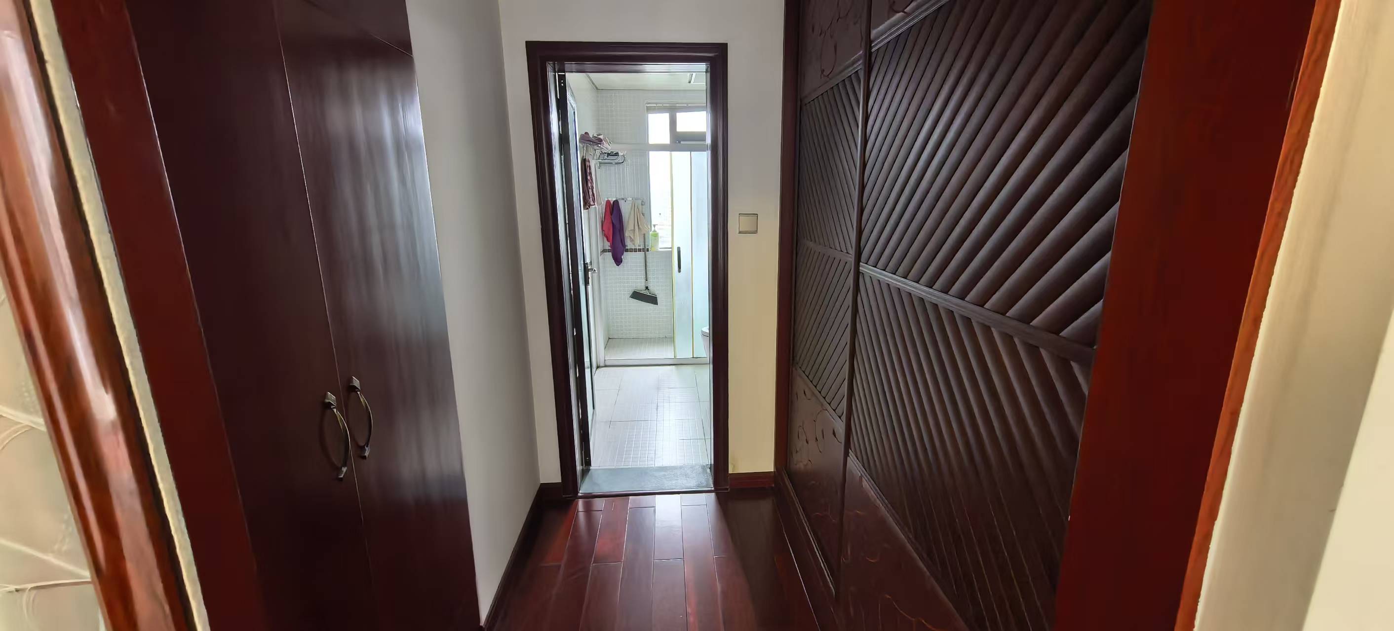 华晨御园 3室2厅2卫 83.0万 华晨御园 3室2厅2卫 83.0万室内图