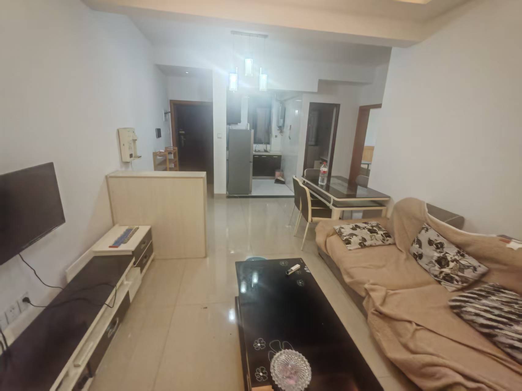 华晨御园  2室2厅2卫    42.8万室内图