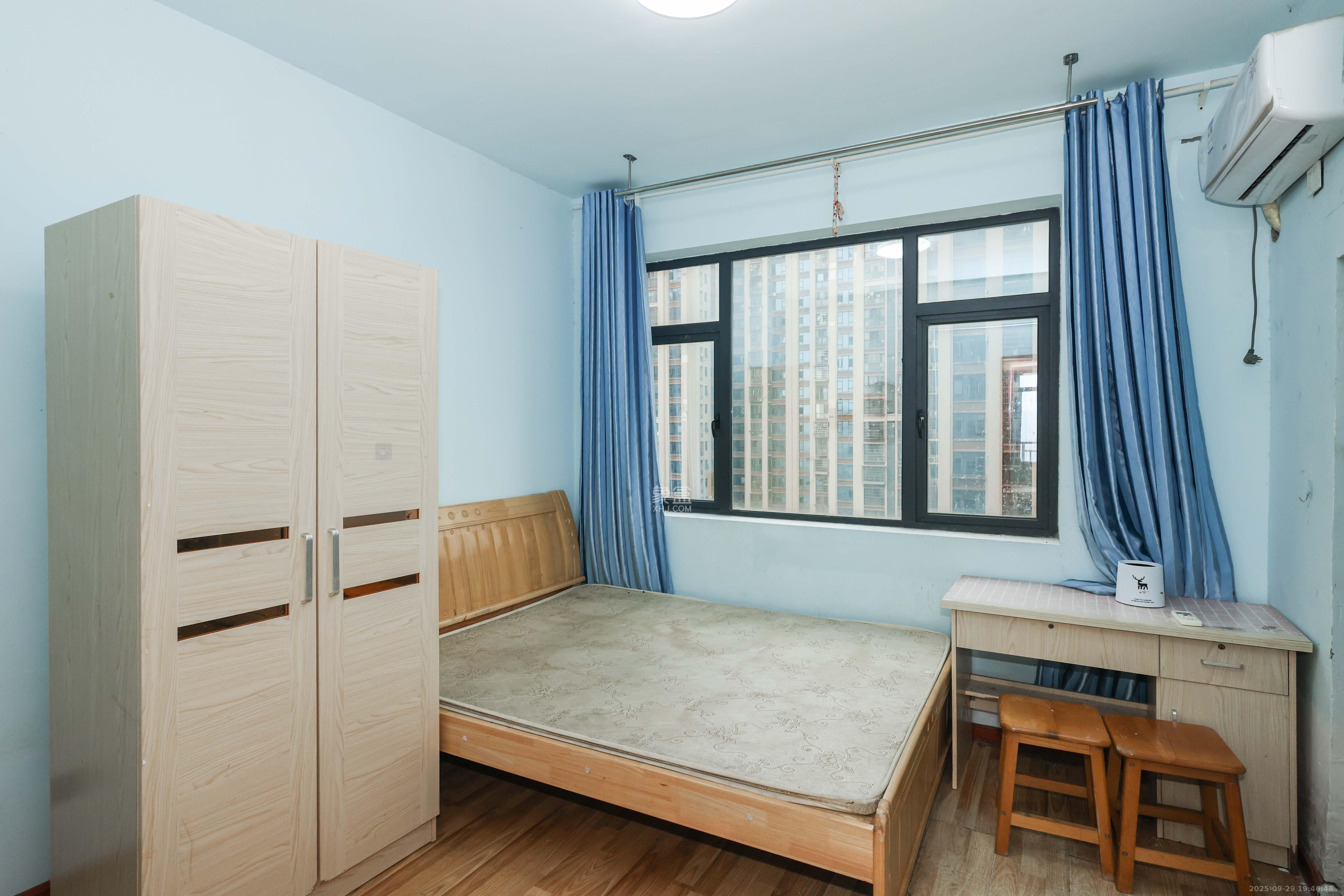 天元涉外景园B区  3室2厅2卫    78.0万卧室