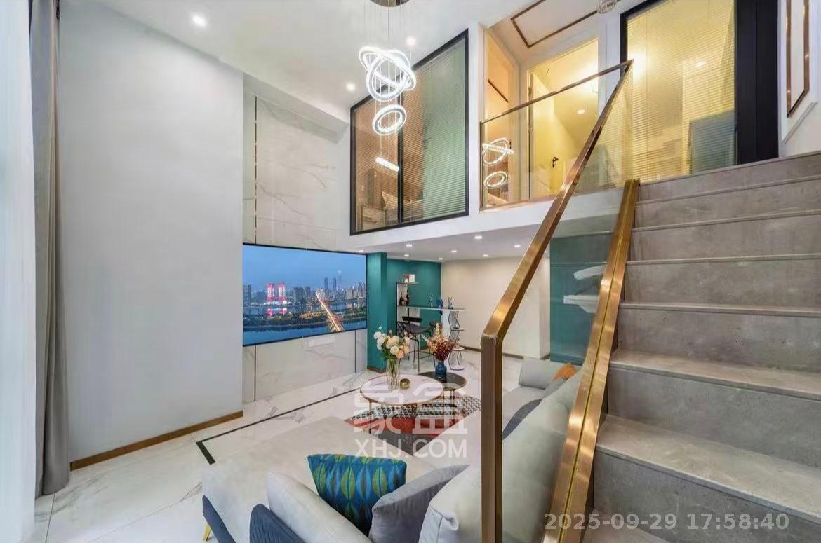 华远云玺公寓  2室1厅1卫    4200.0元/月 华远云玺公寓  2室1厅1卫    4200.0元/月室内图