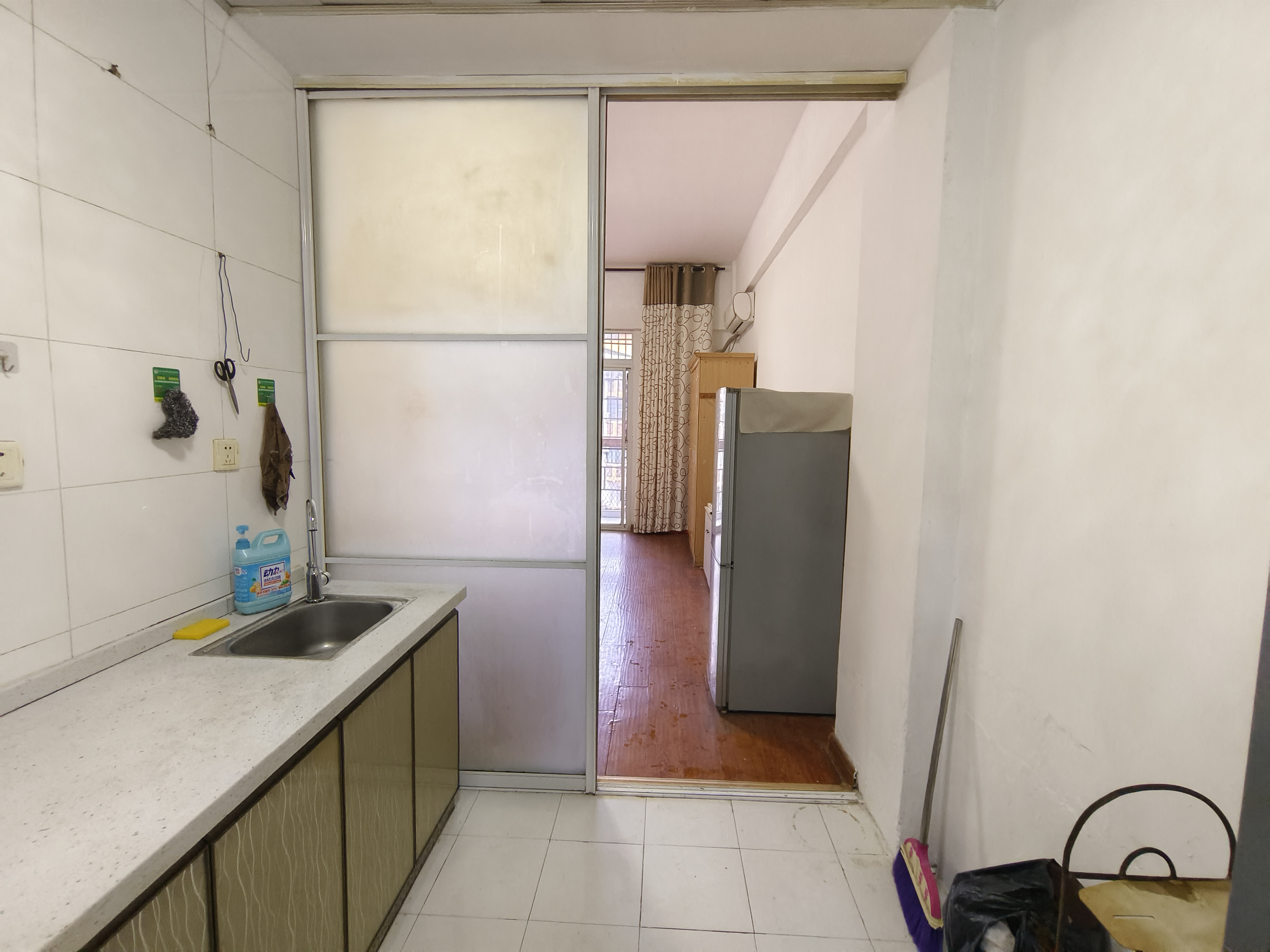 维港十字街 1室1厅1卫 900.0元/月 维港十字街 1室1厅1卫 900.0元/月室内图