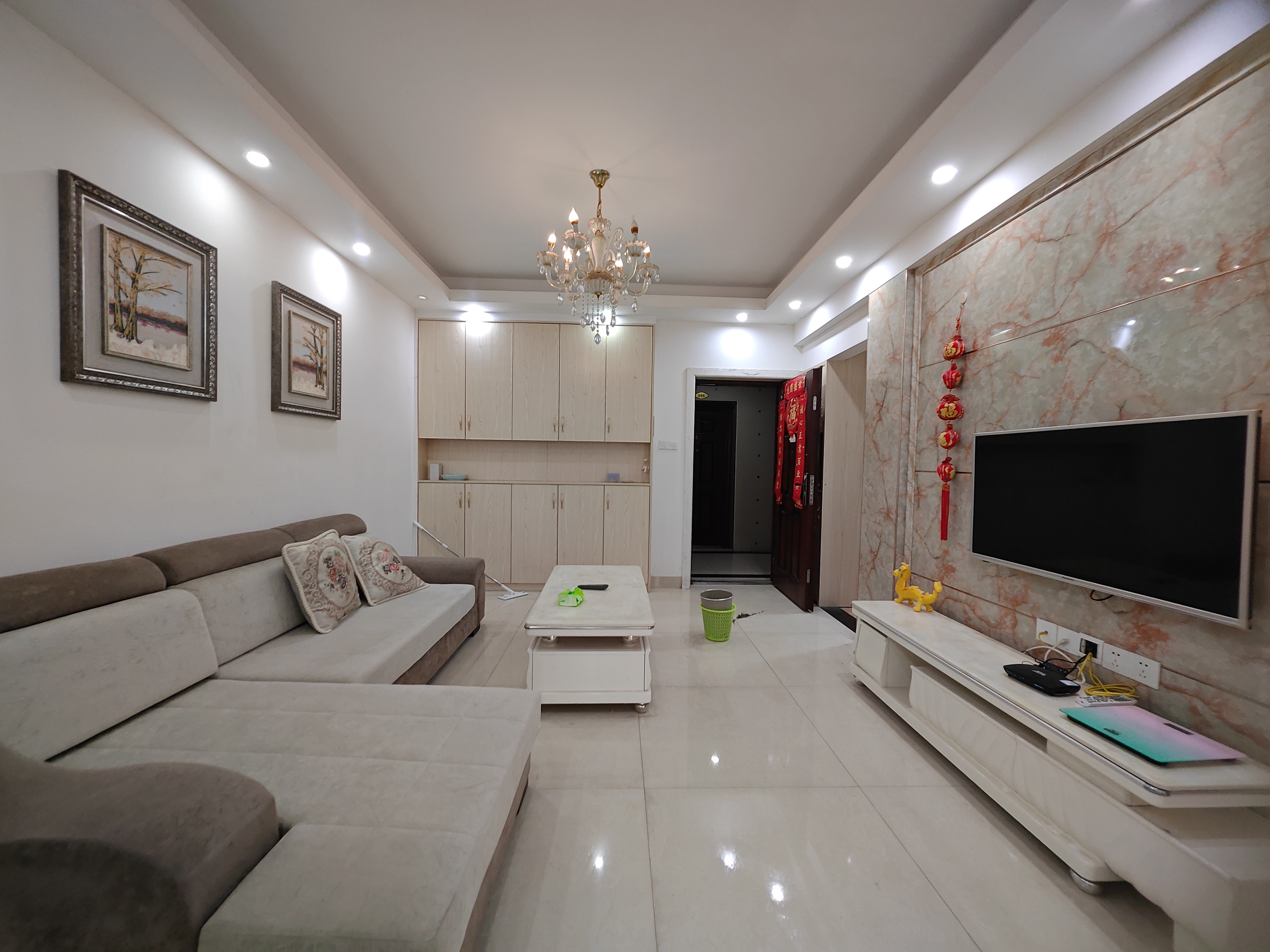 尚书房 2室2厅1卫 2000.0元/月 尚书房 2室2厅1卫 2000.0元/月室内图