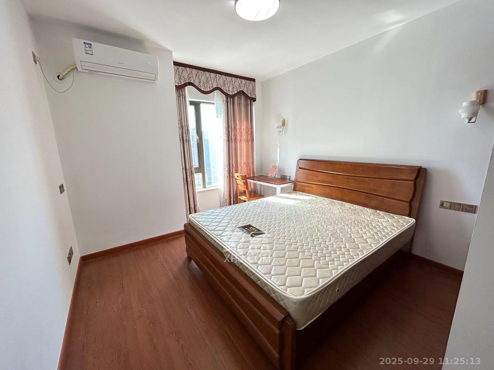 华润橡树湾  3室2厅1卫    2200.0元/月室内图