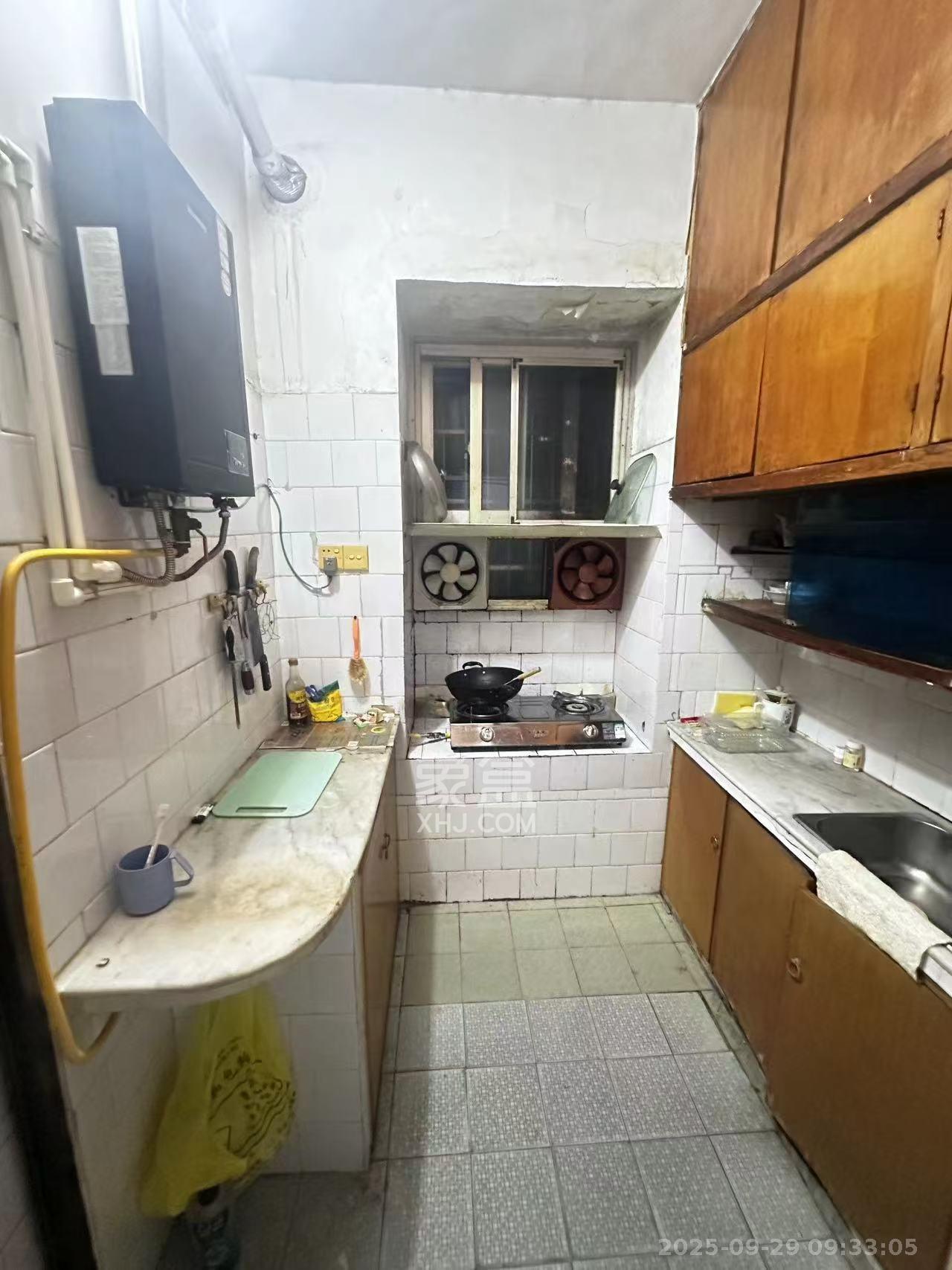 向韶村 1室1厅1卫 1400.0元/月 向韶村 1室1厅1卫 1400.0元/月室内图