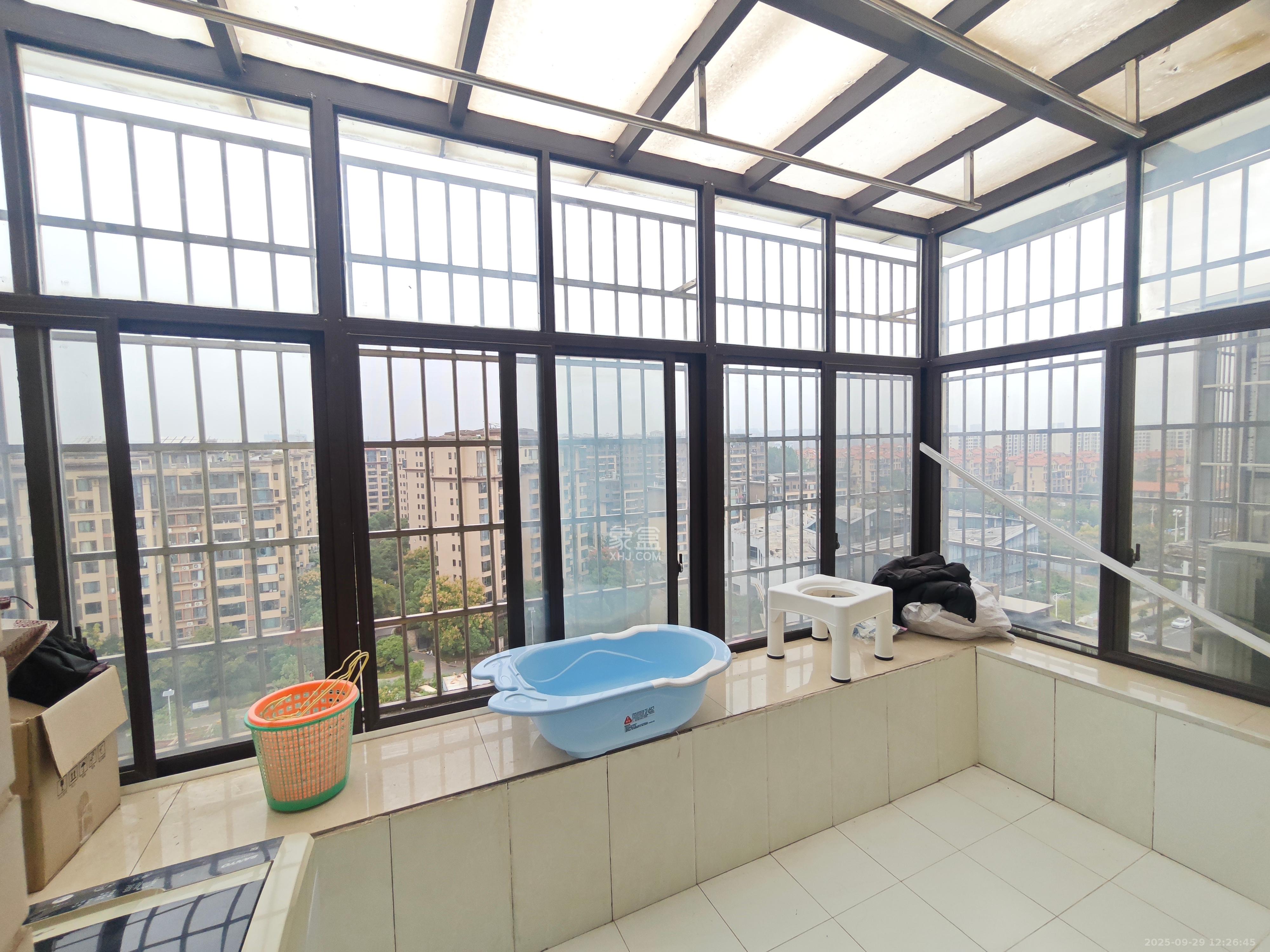 金房奥斯卡 2室2厅1卫 2100.0元/月 金房奥斯卡 2室2厅1卫 2100.0元/月室内图