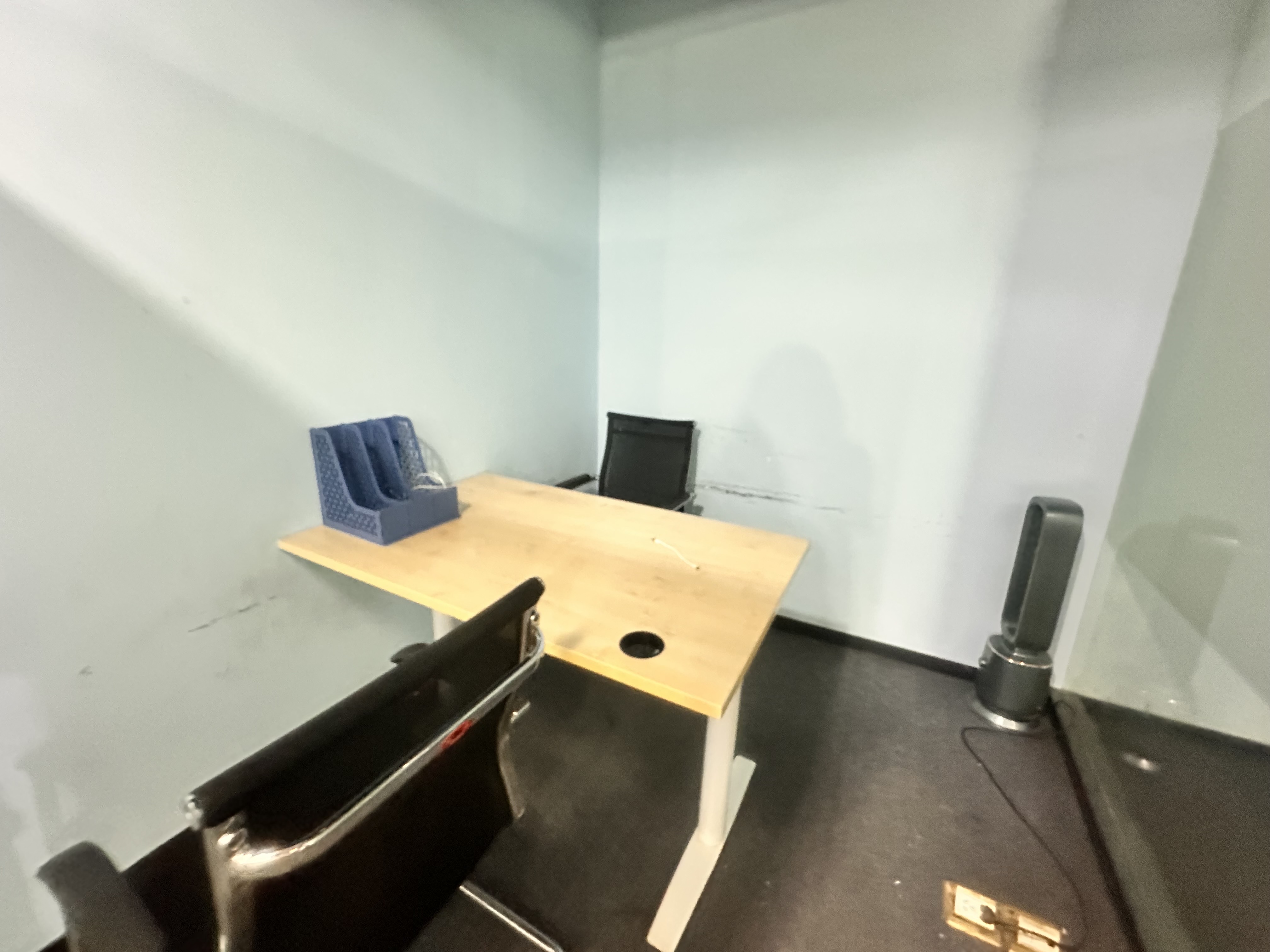 中建国际大厦  4室2厅1卫    4500.0元/月室内图