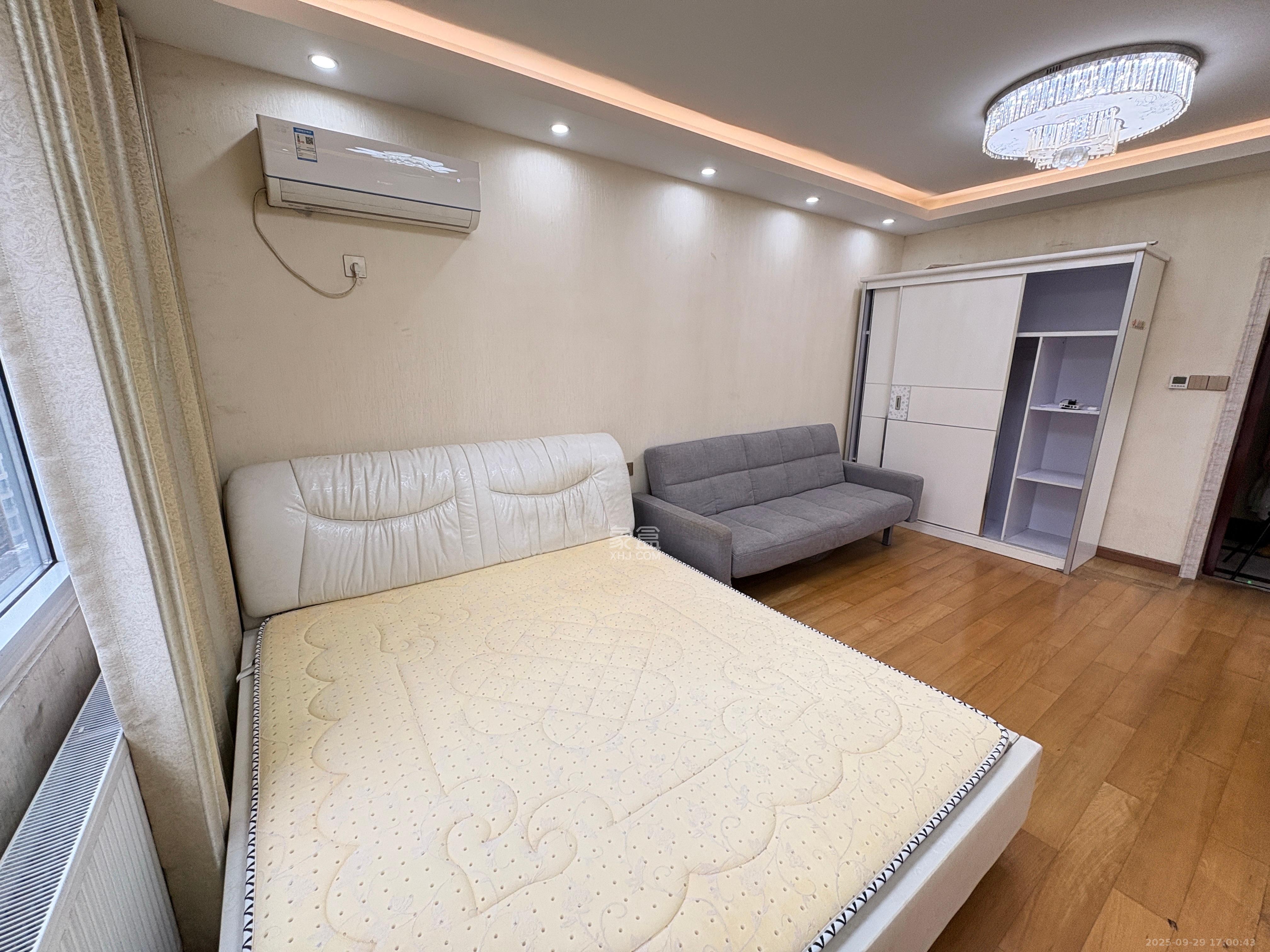 长盛岚庭 1室1厅1卫 1400.0元/月 长盛岚庭 1室1厅1卫 1400.0元/月室内图