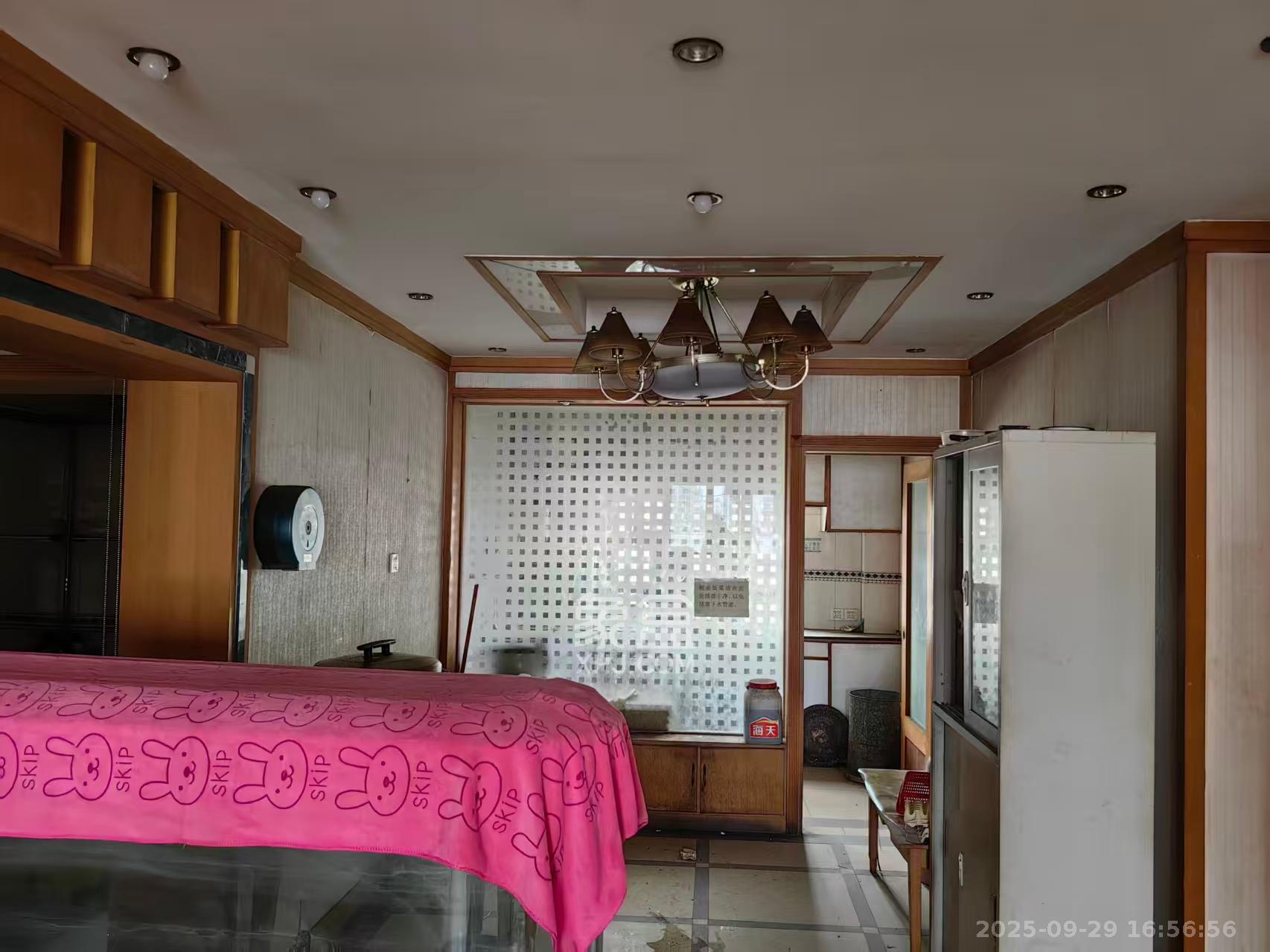 海威大厦 3室1厅1卫 1800.0元/月 海威大厦 3室1厅1卫 1800.0元/月室内图