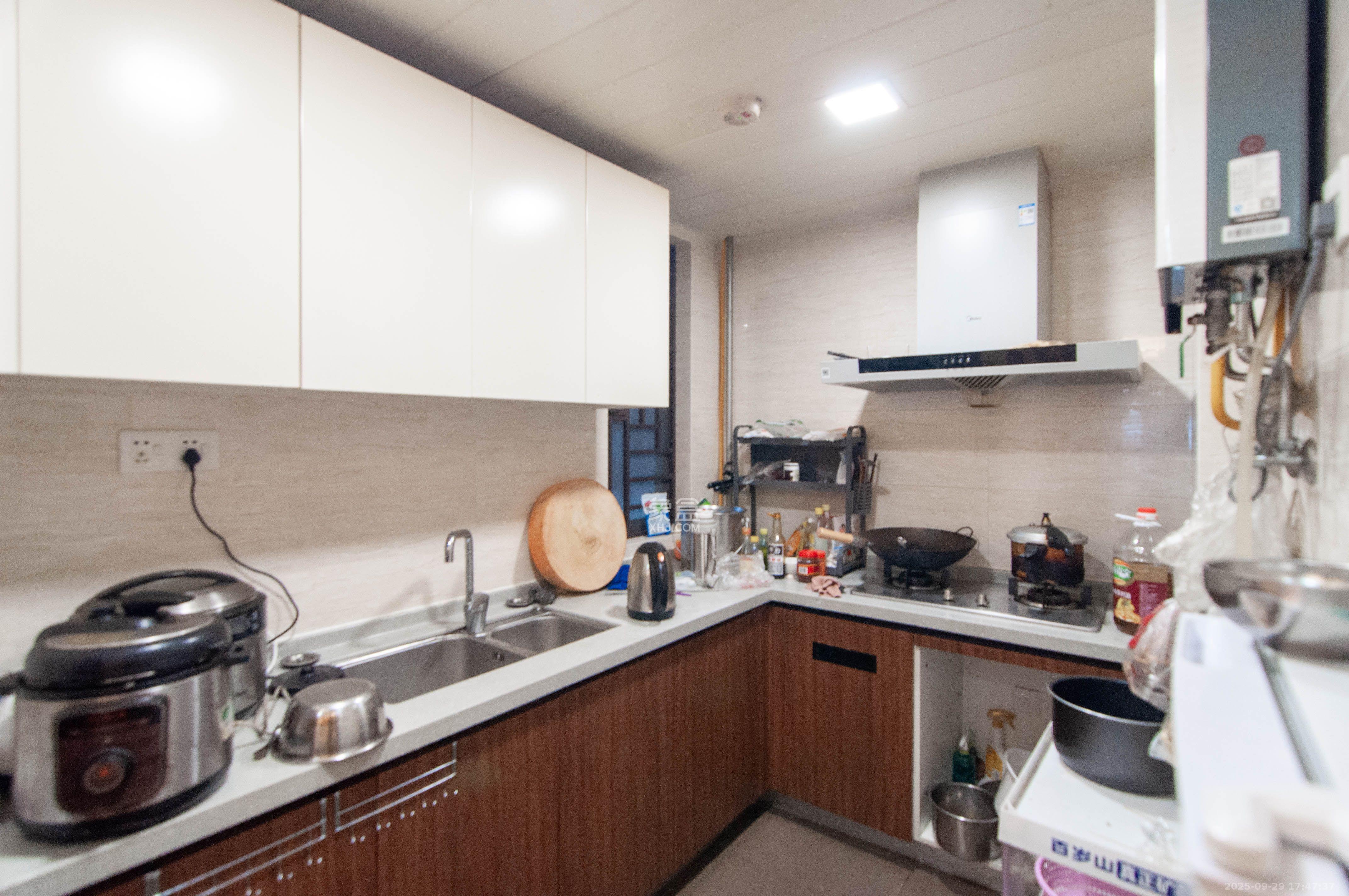 万科里梅溪郡 3室2厅1卫 3500.0元/月 万科里梅溪郡 3室2厅1卫 3500.0元/月室内图