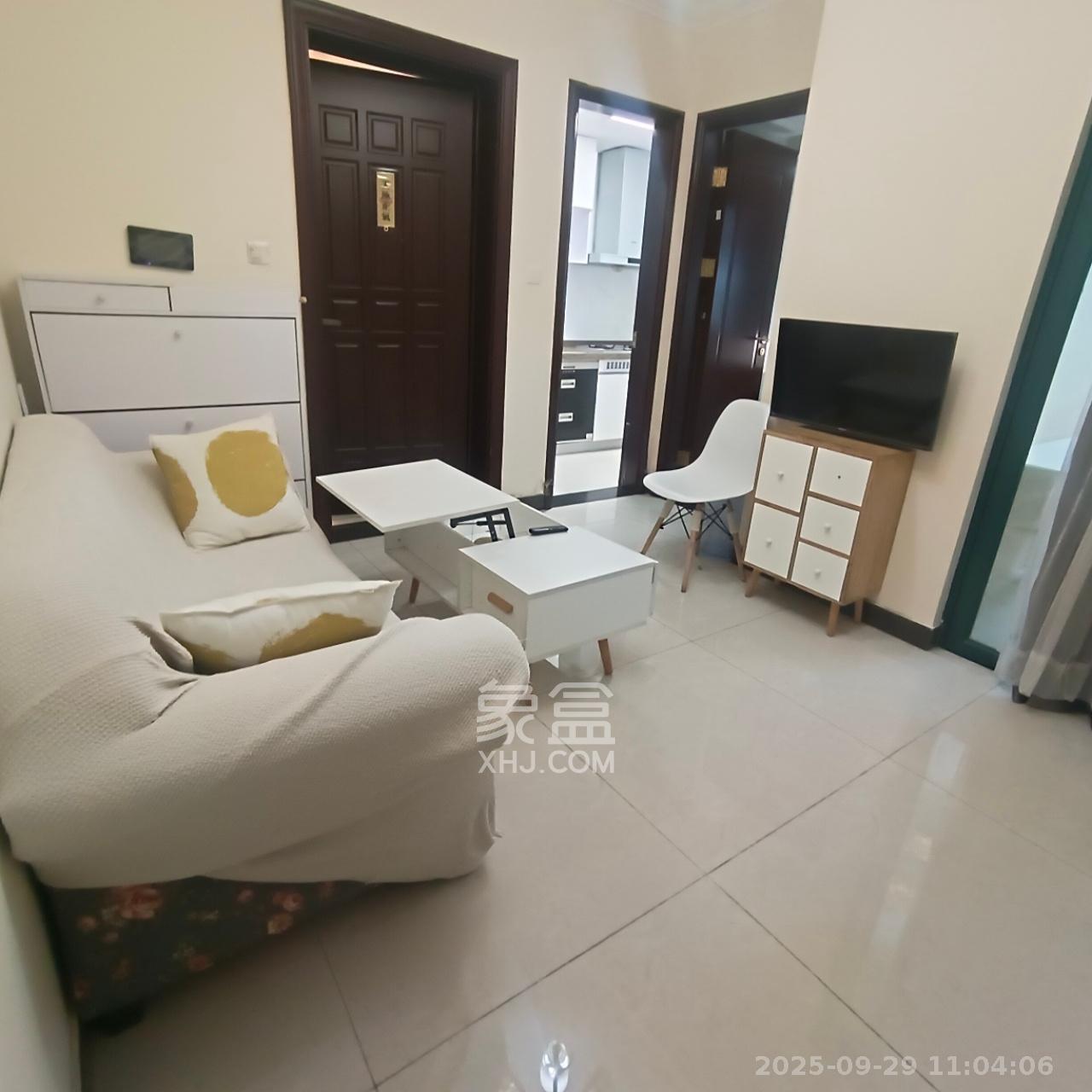 恒大雅苑 1室1厅1卫 1650.0元/月 恒大雅苑 1室1厅1卫 1650.0元/月室内图