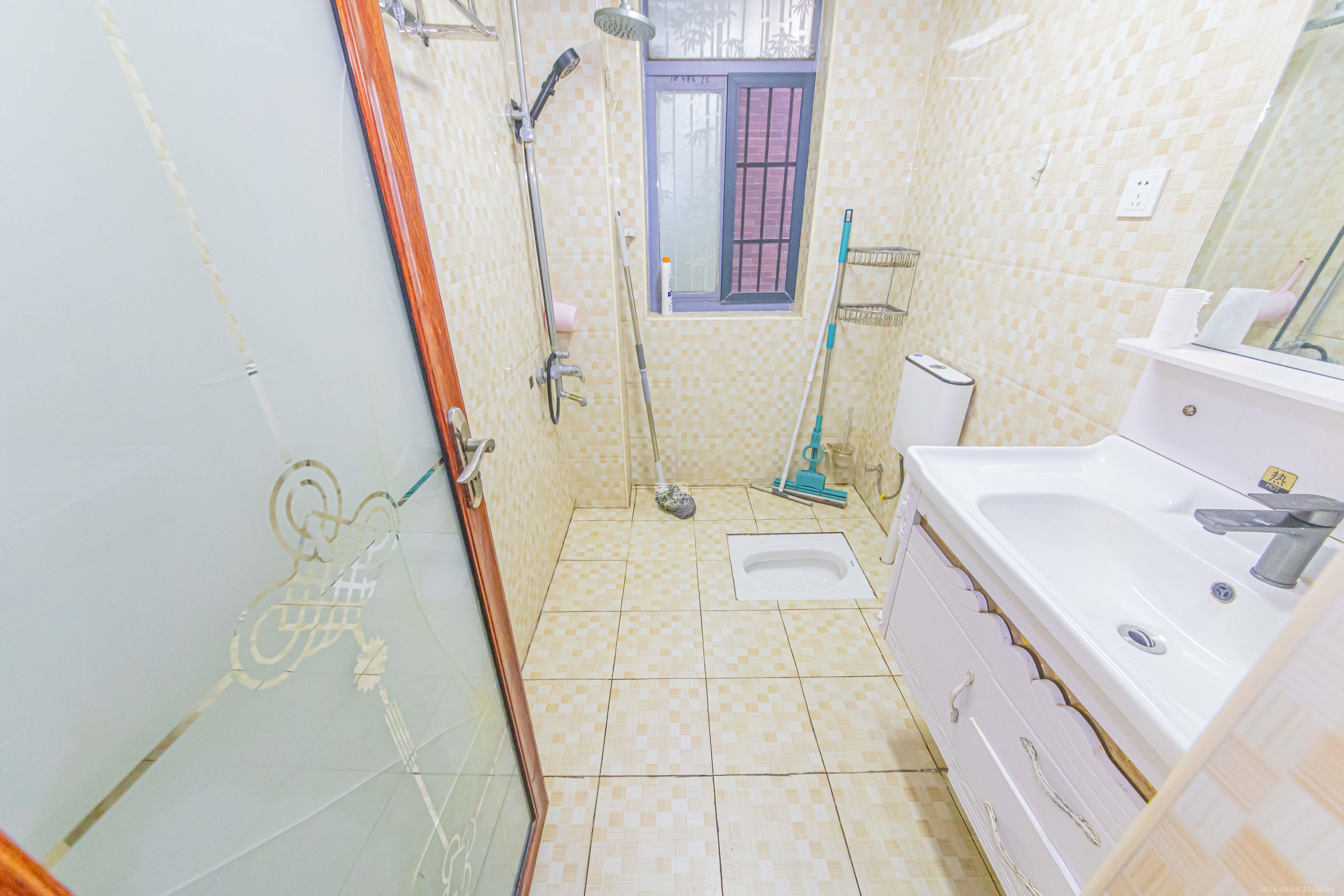 夏威夷碧水春城(碧桂园城市花园)  3室2厅1卫    88.0万 夏威夷碧水春城(碧桂园城市花园)  3室2厅1卫    88.0万卫生间