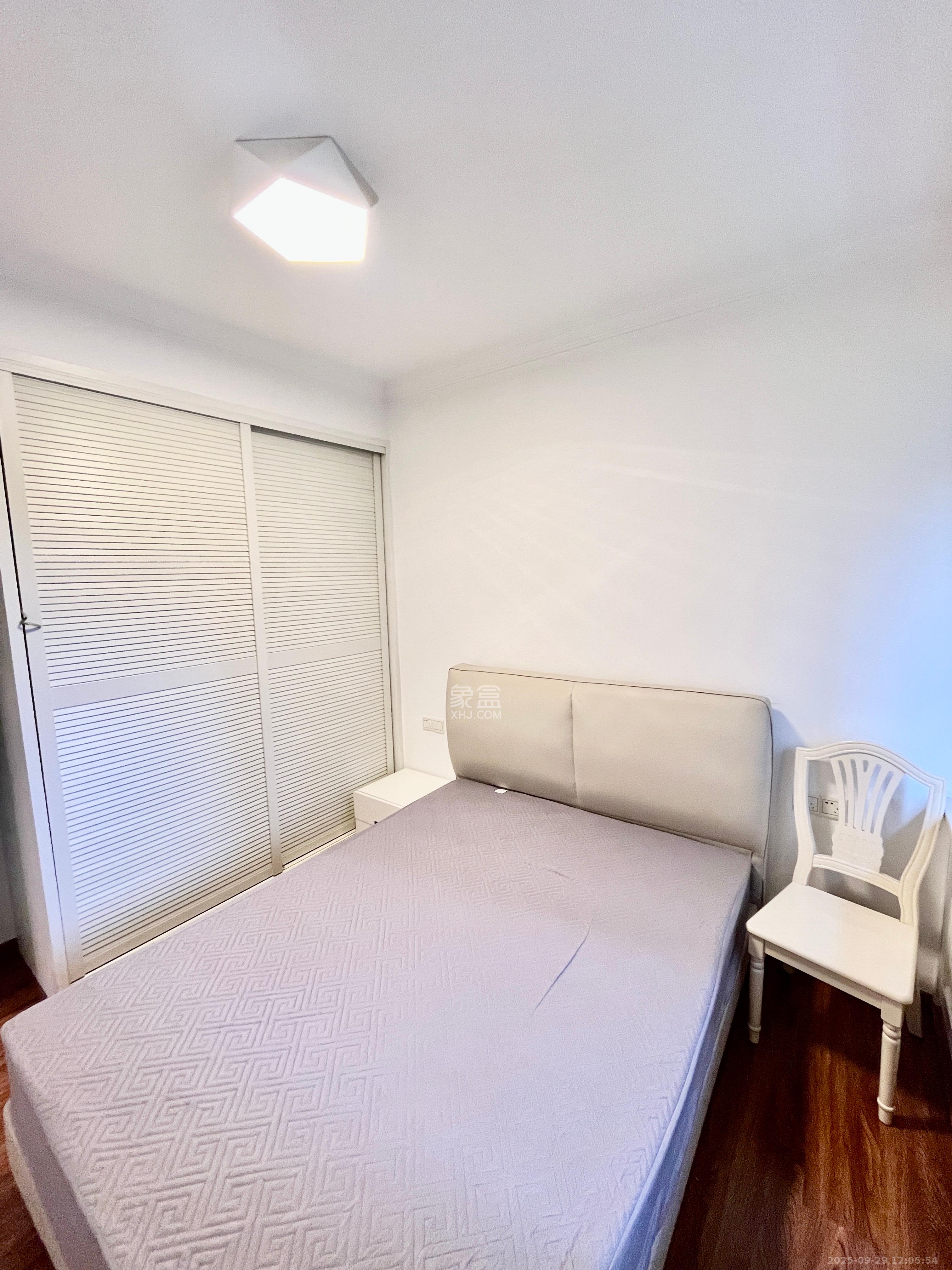 海洋半岛(月珑湾) 3室2厅2卫 2500.00元/月 海洋半岛(月珑湾) 3室2厅2卫 2500.00元/月室内图