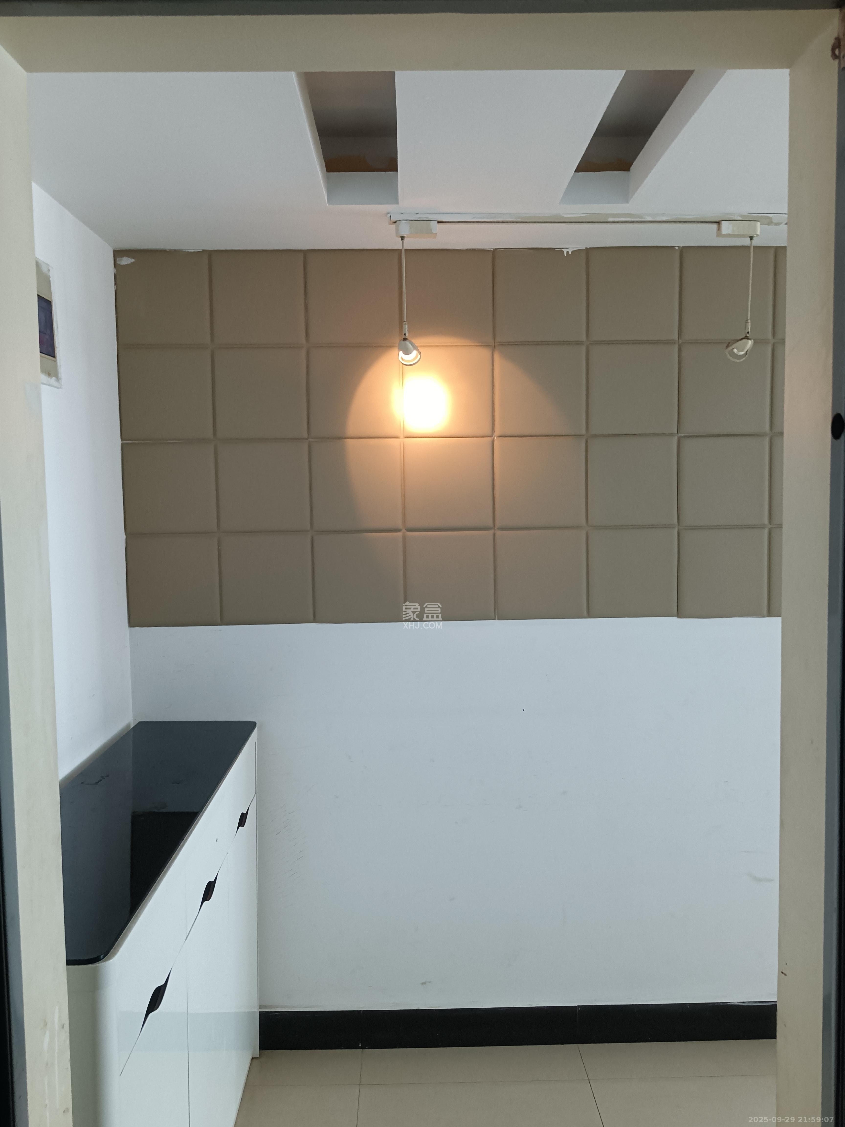中建桂苑  2室2厅1卫   1700.00元/月室内图