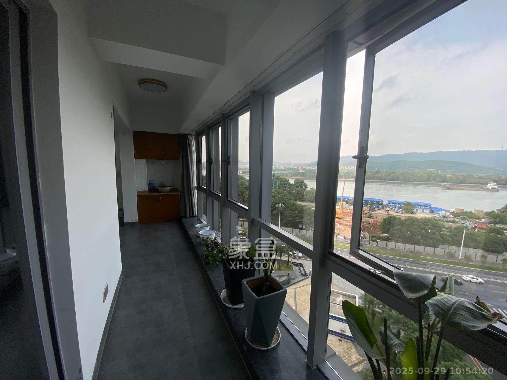 保利国际广场  2室1厅1卫    3600.0元/月室内图