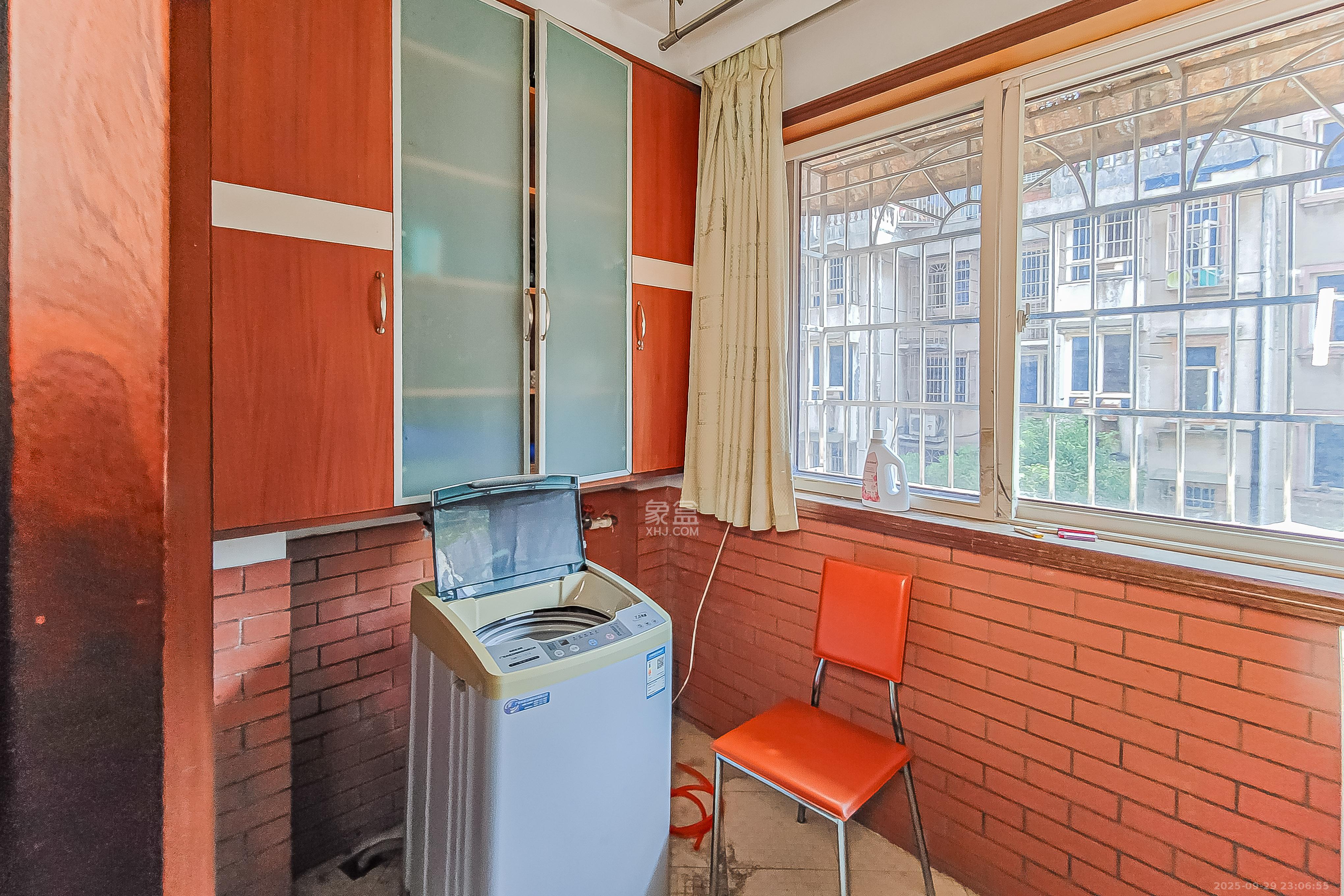 广厦新村  2室1厅1卫    35.0万阳台